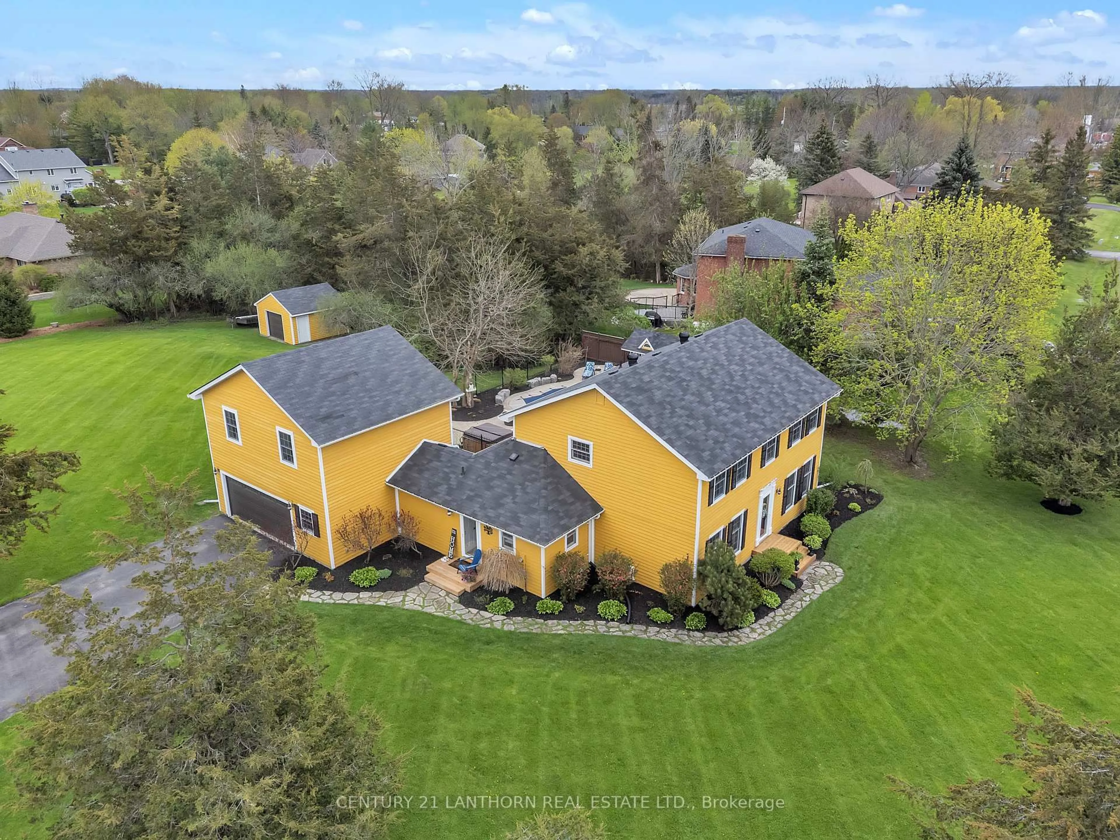 A pic from outside/outdoor area/front of a property/back of a property/a pic from drone, unknown for 66 O'Neill Dr, Belleville Ontario K8N 4Z4