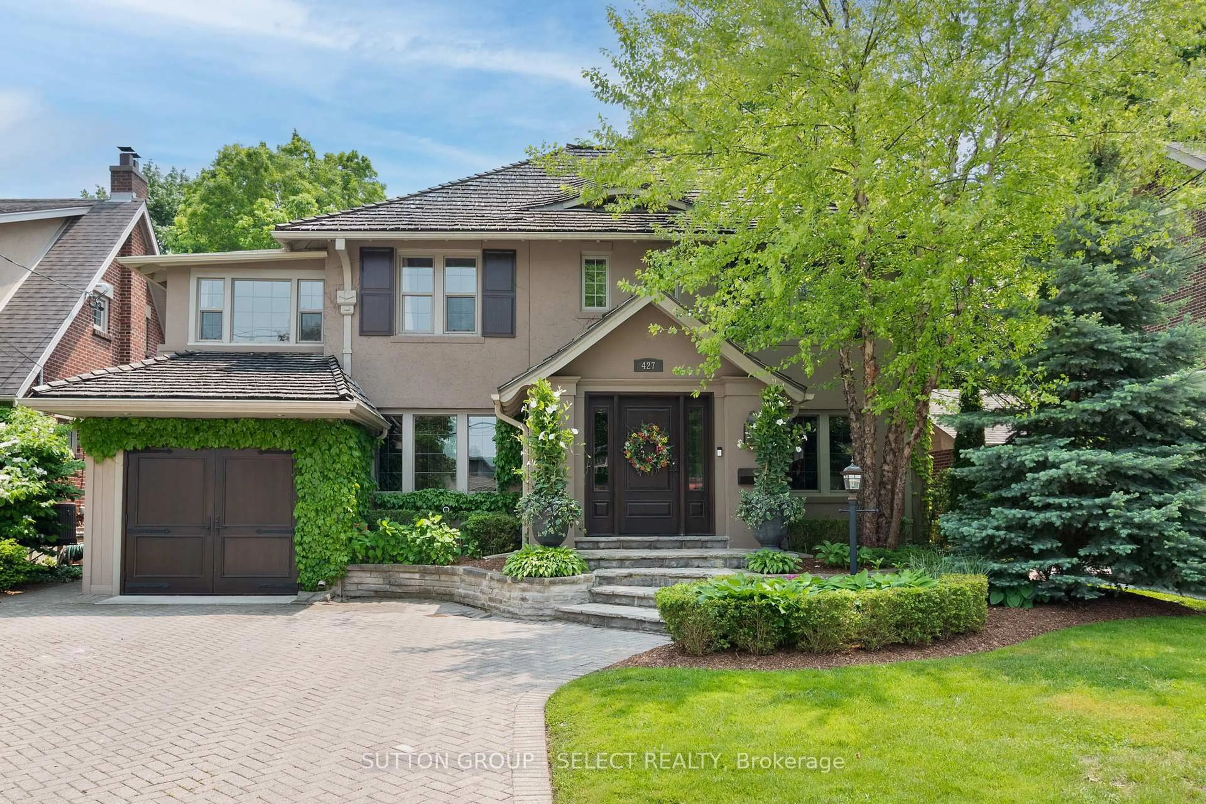 Home with brick exterior material, street for 427 Regent St, London East Ontario N5Y 4H1