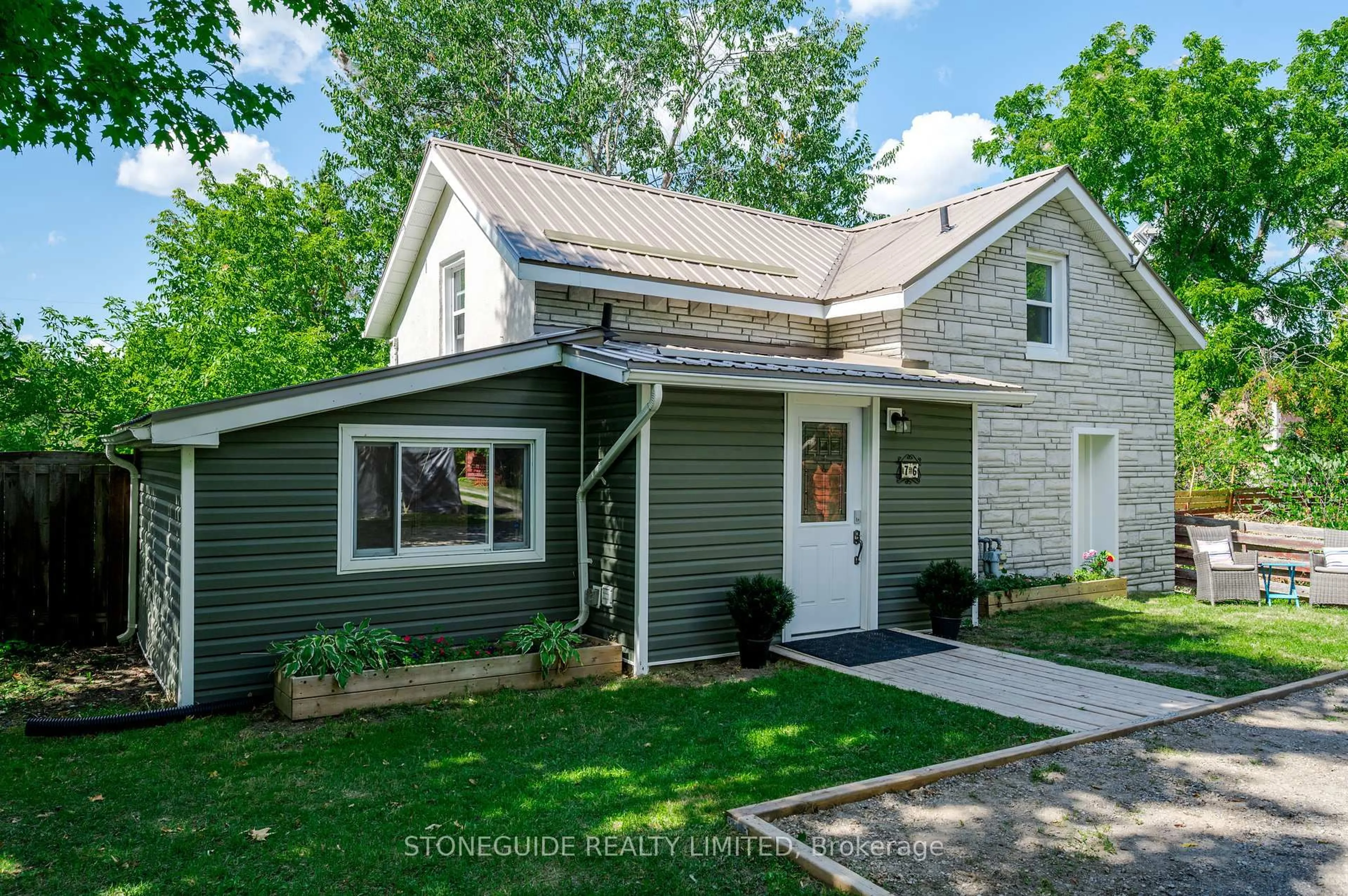 Home with vinyl exterior material, street for 76 Doxsee Ave, Trent Hills Ontario K0L 1L0