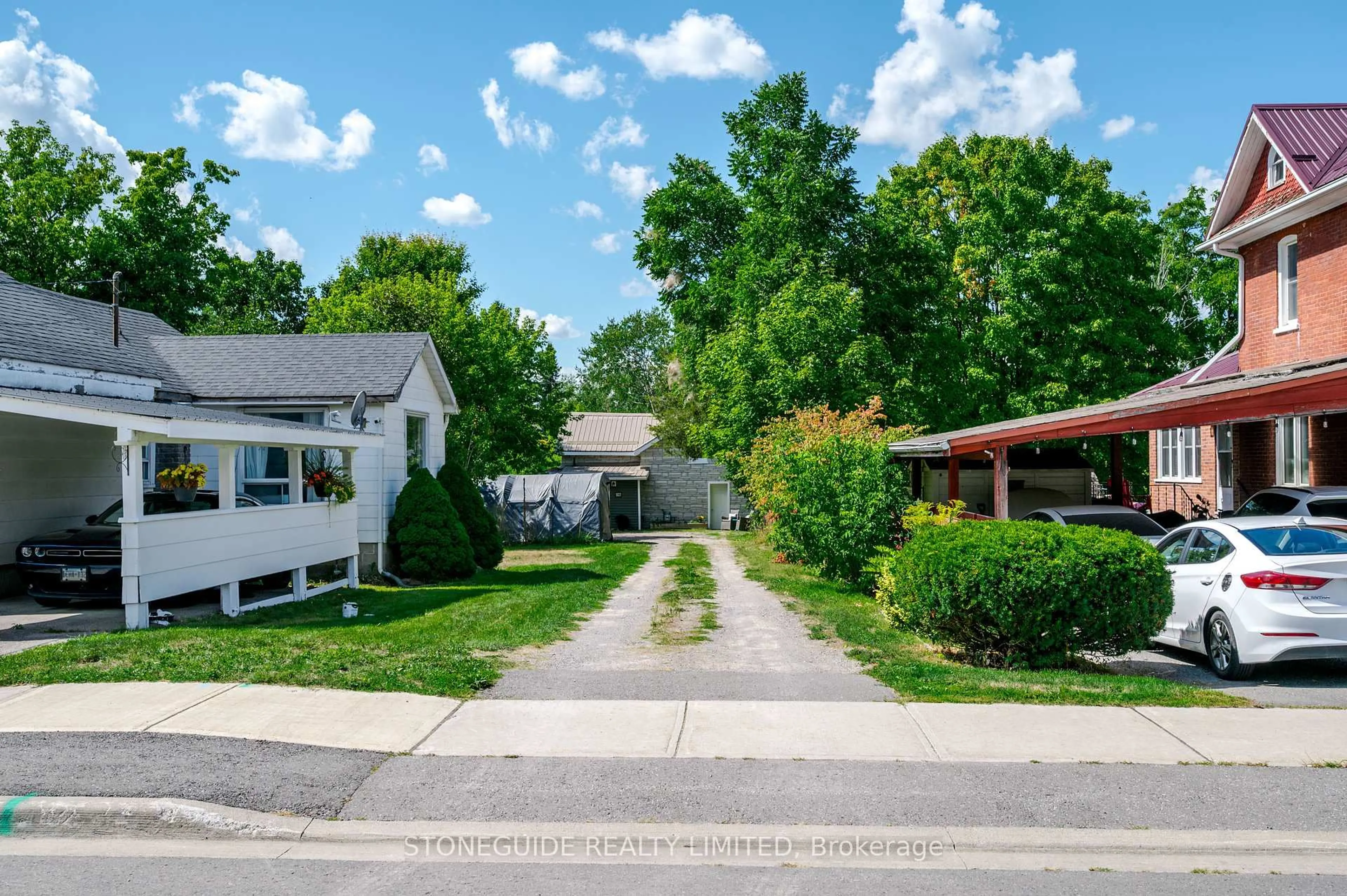 Patio, street for 76 Doxsee Ave, Trent Hills Ontario K0L 1L0