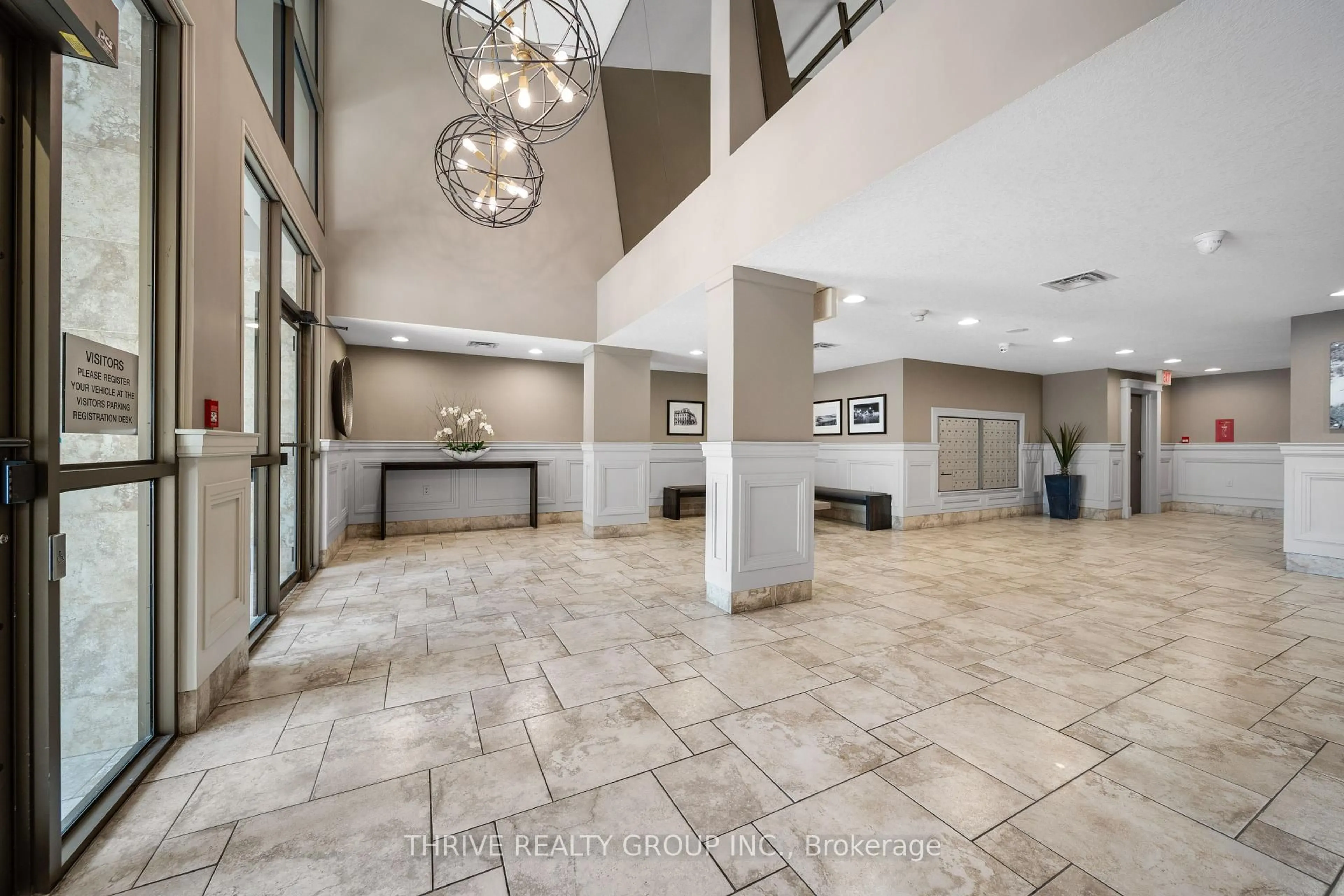 Lobby for 250 Pall Mall St #407, London East Ontario N6A 6K3