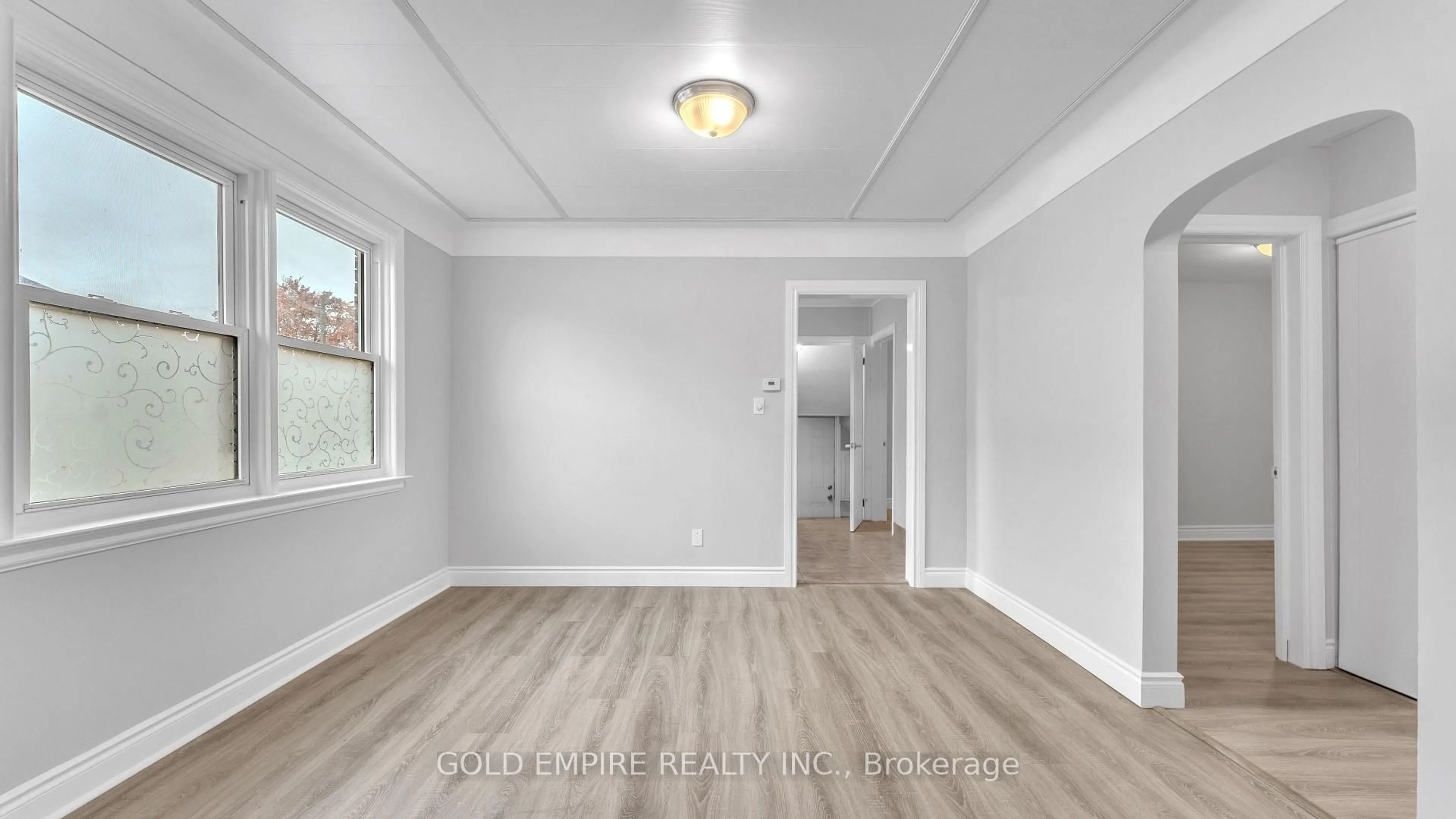 A pic of a room for 908 Trafalgar St, London East Ontario N5Z 1G2