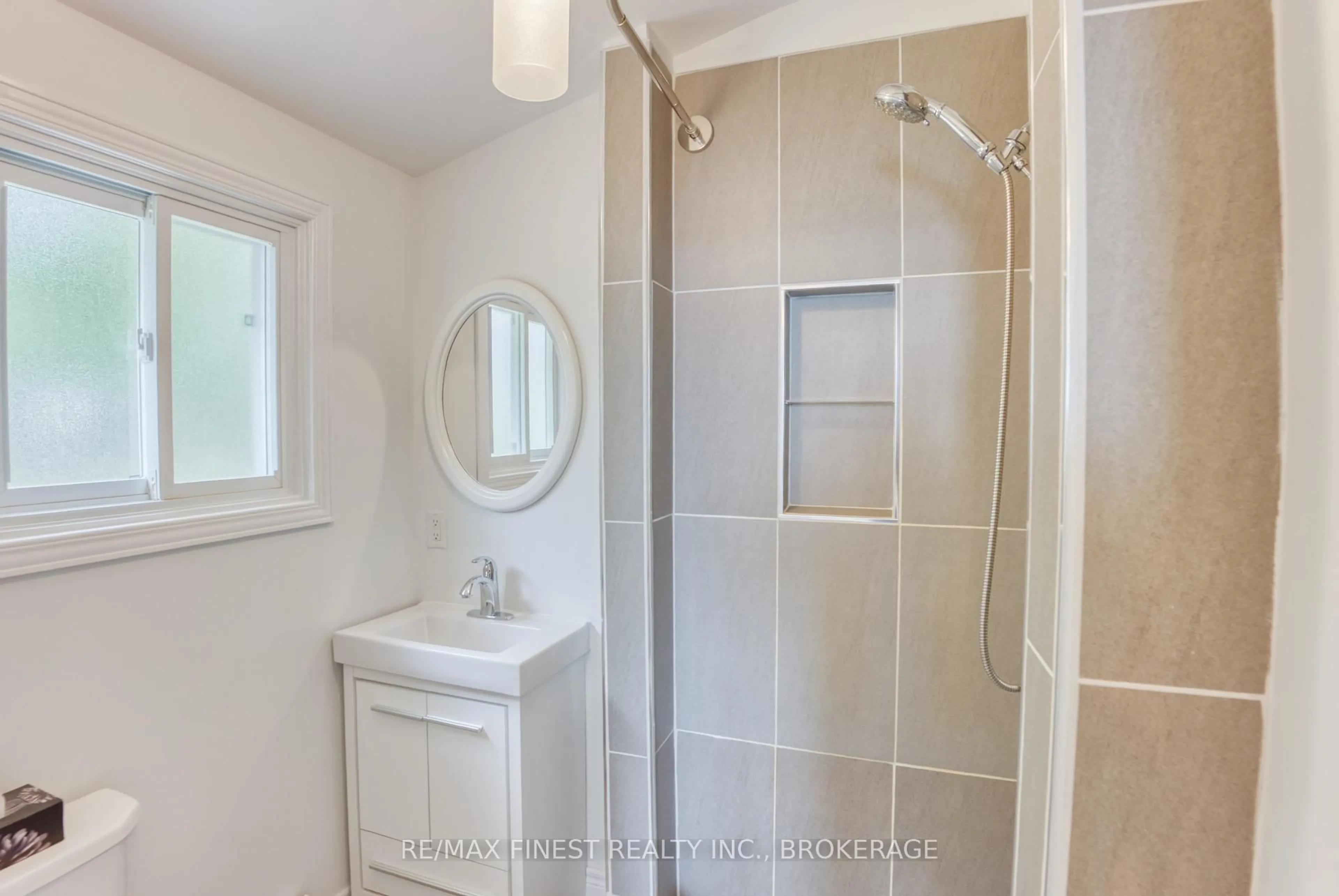 Standard bathroom, ceramic/tile floor for 1026B West Shore Lane, Parham Ontario K0H 2K0