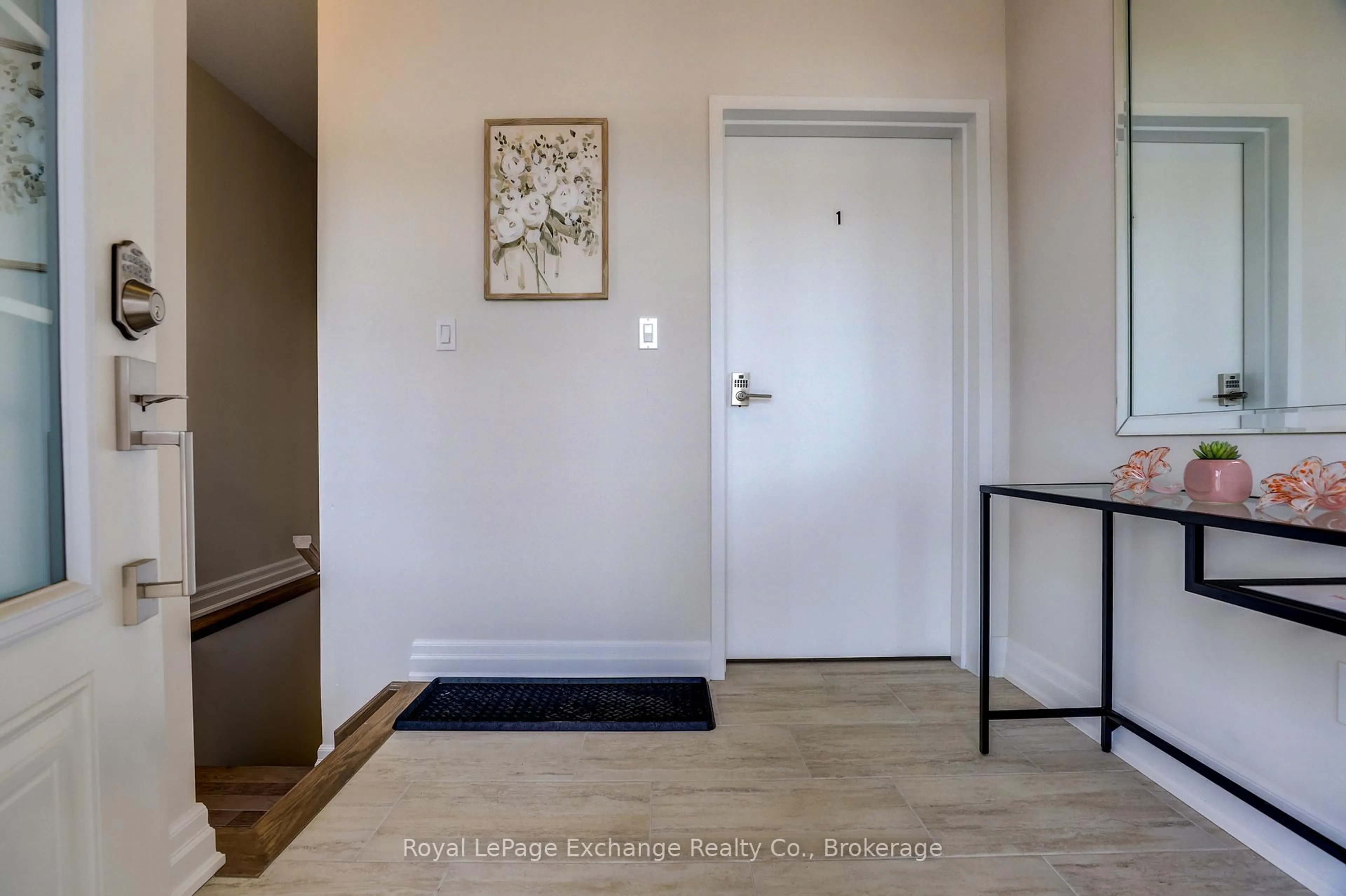 Indoor entryway for 412 Mary Rose Ave, Saugeen Shores Ontario N0H 2C3