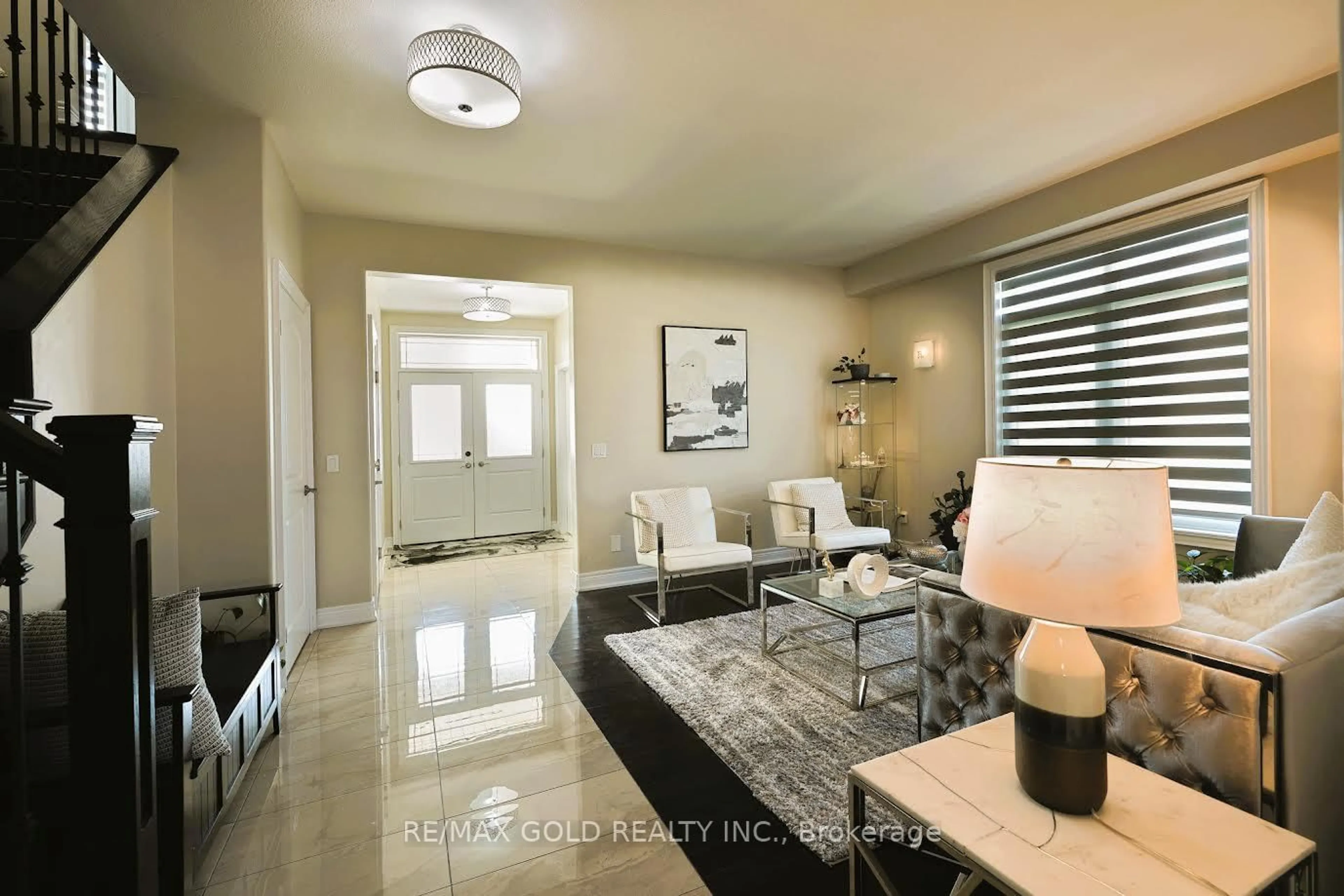Indoor entryway for 6098 PARKSIDE Rd, Niagara Falls Ontario L2H 0J4