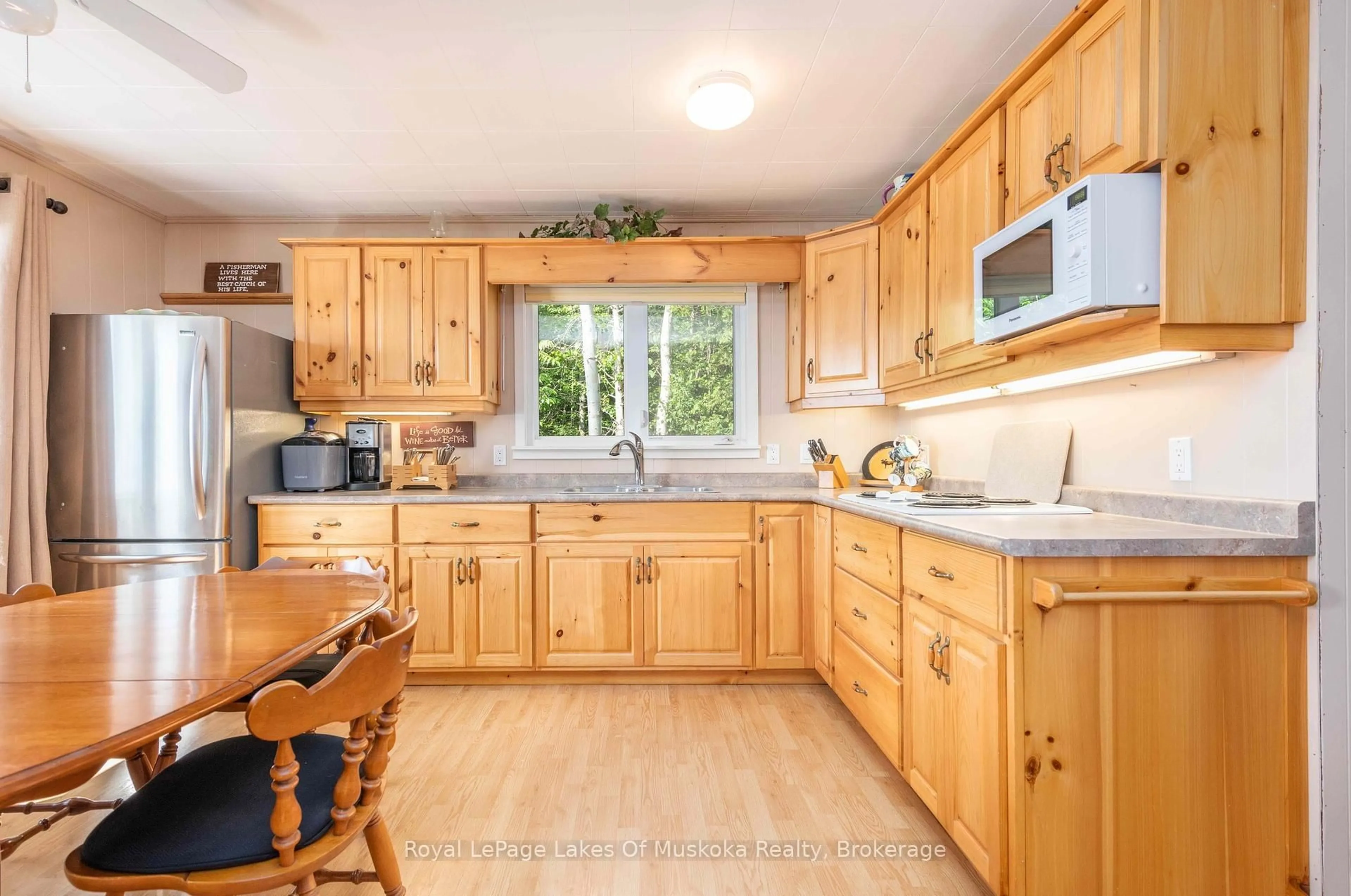 Standard kitchen, unknown for 3105 Highway 520 Highway, Magnetawan Ontario P0A 1P0