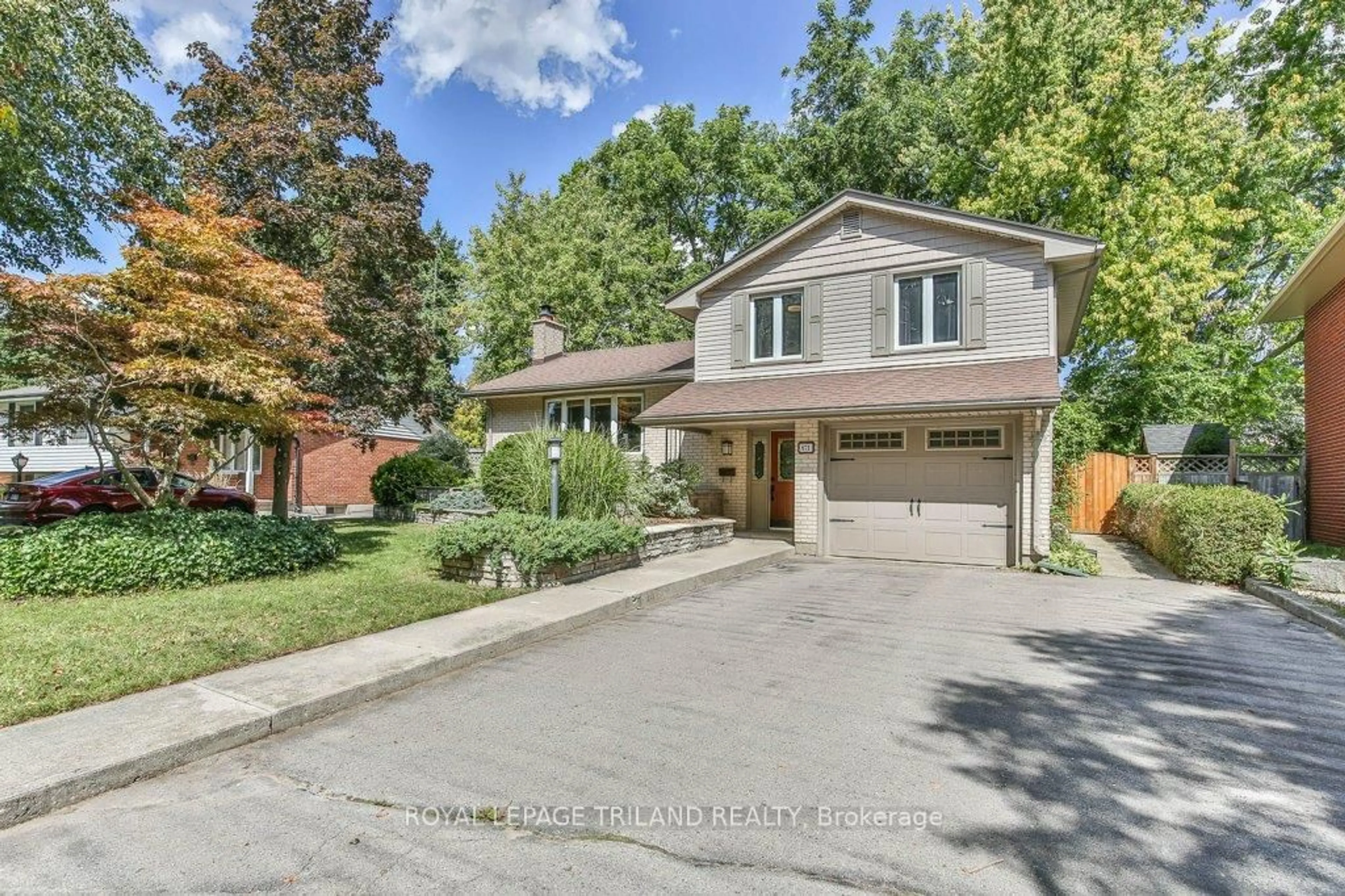 Home with brick exterior material, street for 671 GLENGYLE Cres, London North Ontario N5X 1X8