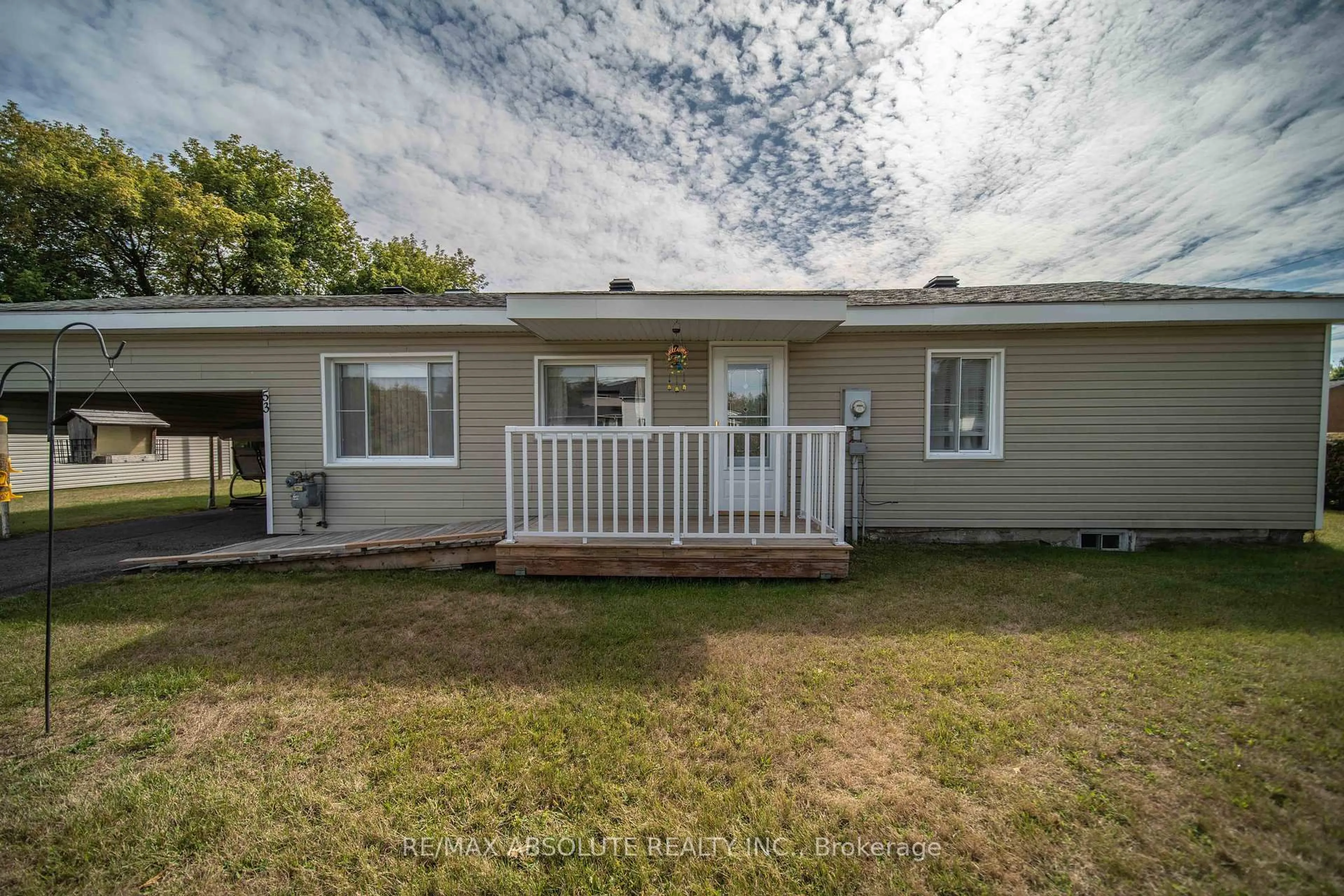 A pic from outside/outdoor area/front of a property/back of a property/a pic from drone, unknown for 53 John St, The Nation Ontario K0A 2M0