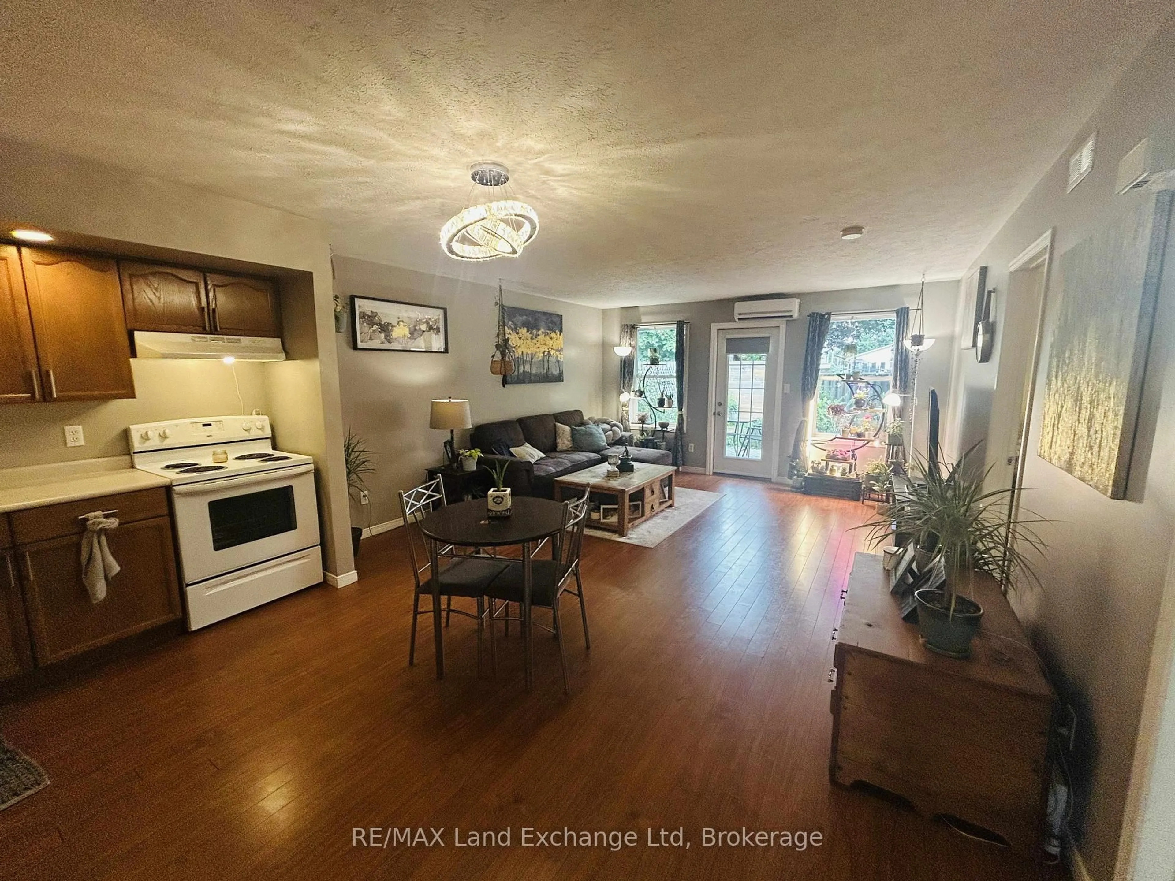 Unknown for 1028 Ann St #10, Howick Ontario N0G 2X0