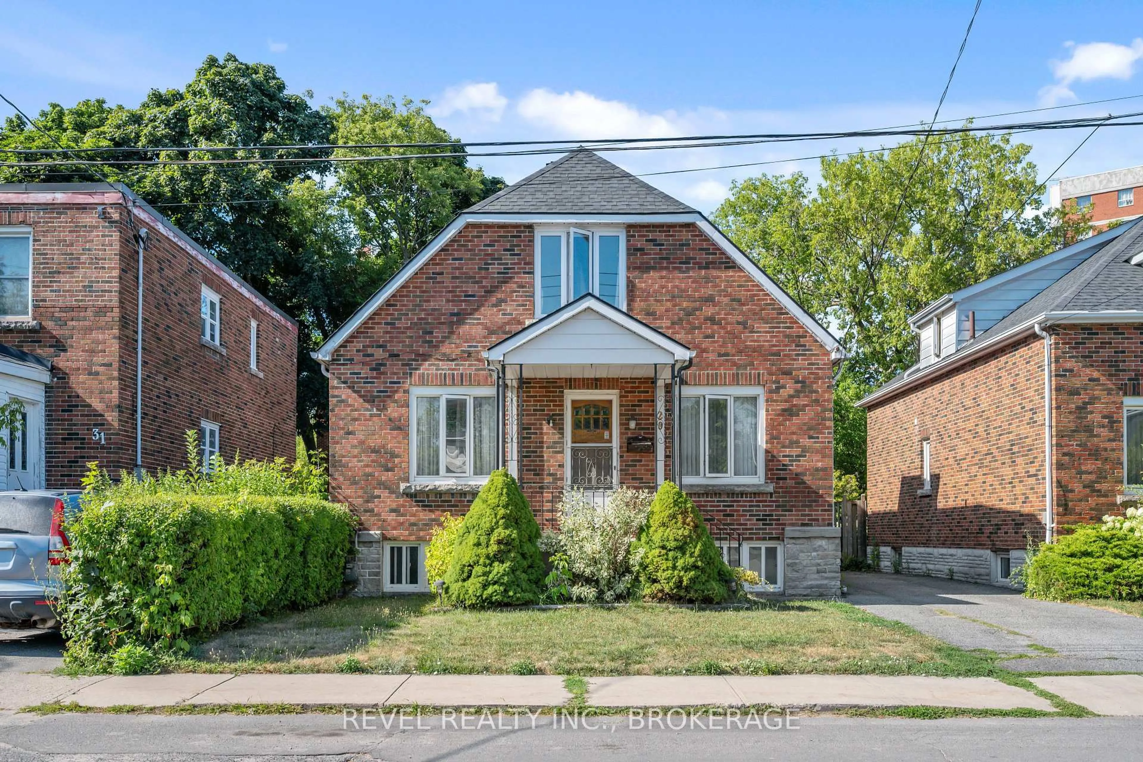 Home with brick exterior material, street for 29 Dunlop St, Kingston Ontario K7L 1L1