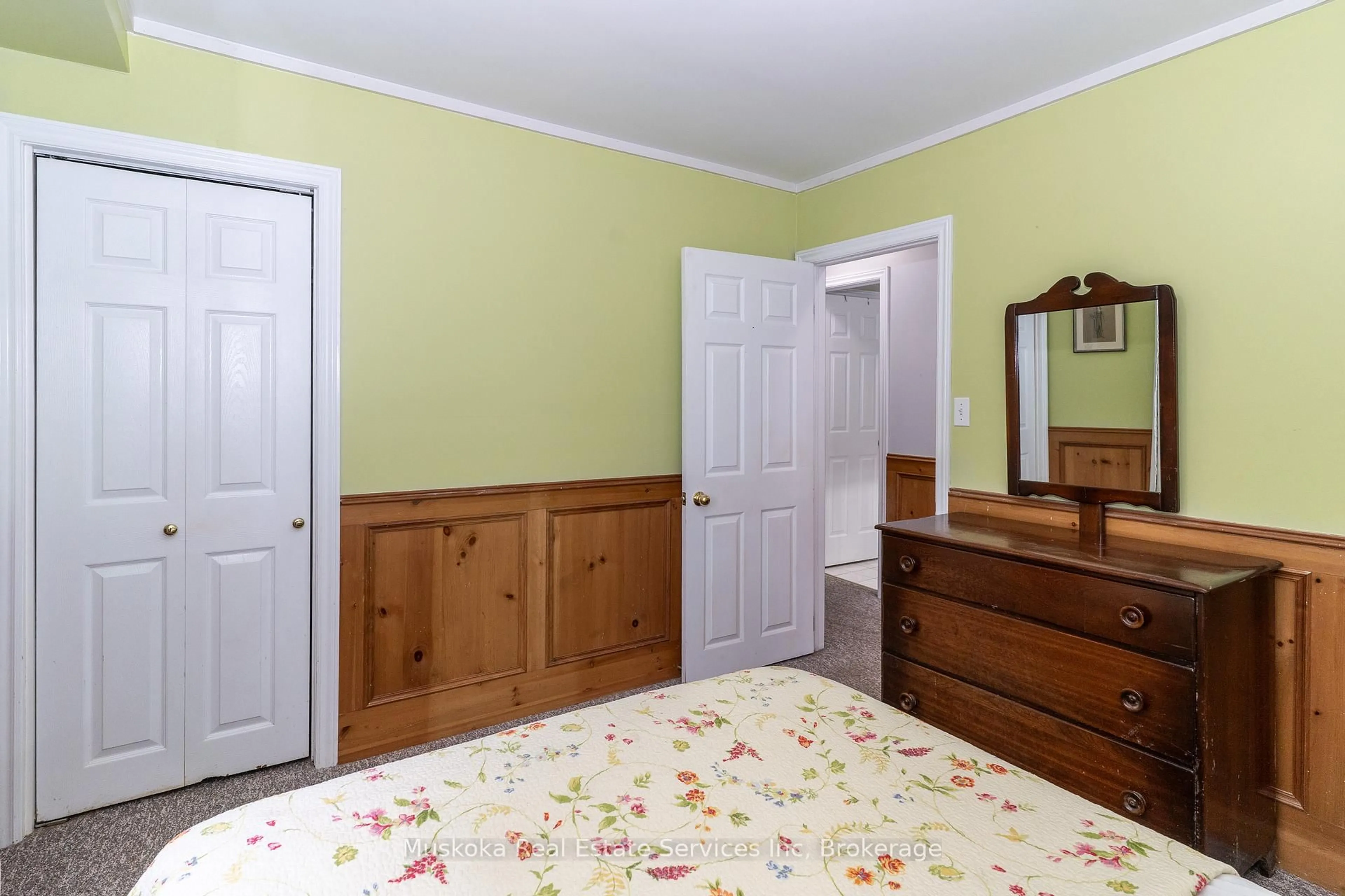 A pic of a room for 250 Wapaska Cres, Gravenhurst Ontario P1P 0Y1