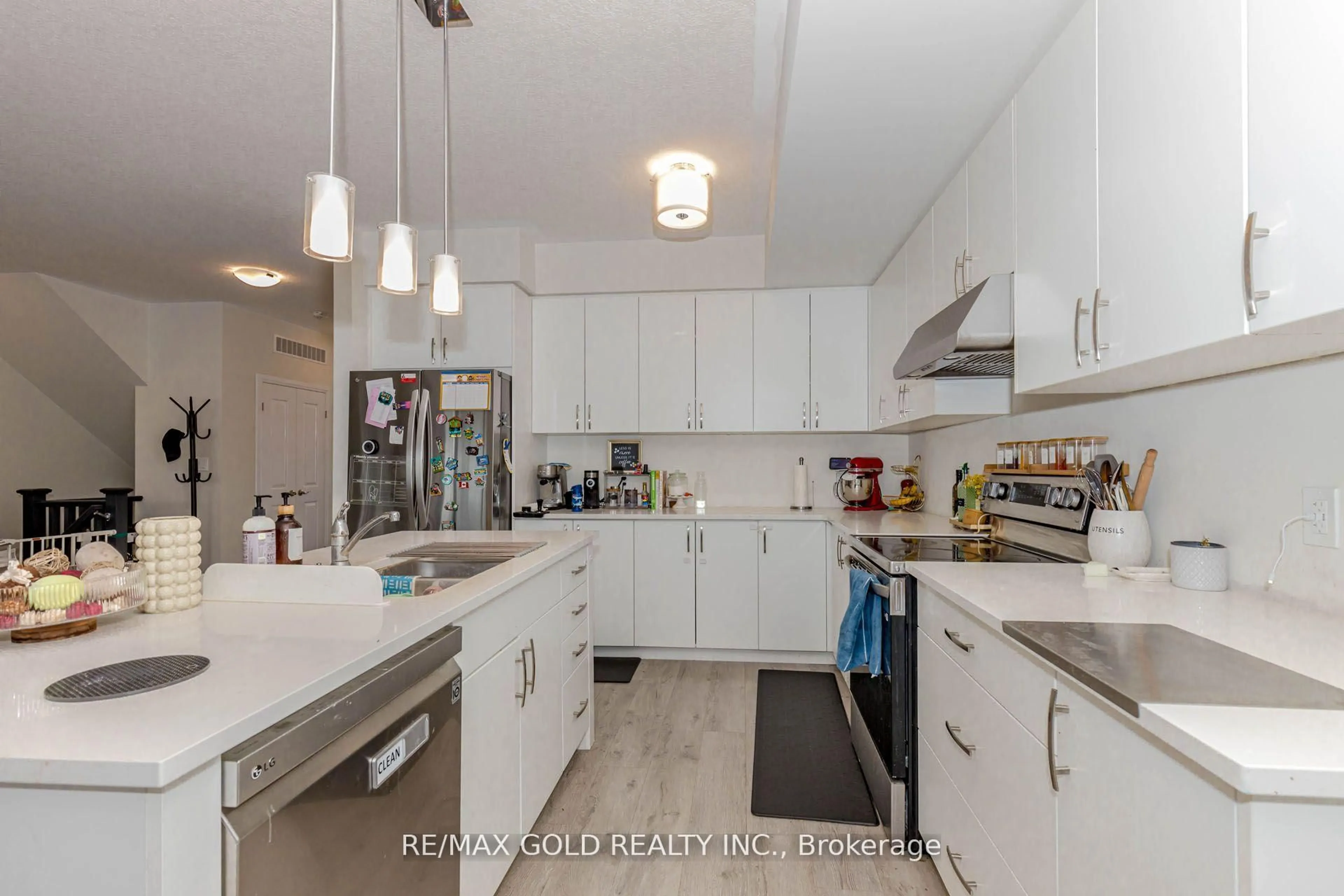 Unknown for 124 Seabrook Dr #3, Kitchener Ontario N2R 0R7