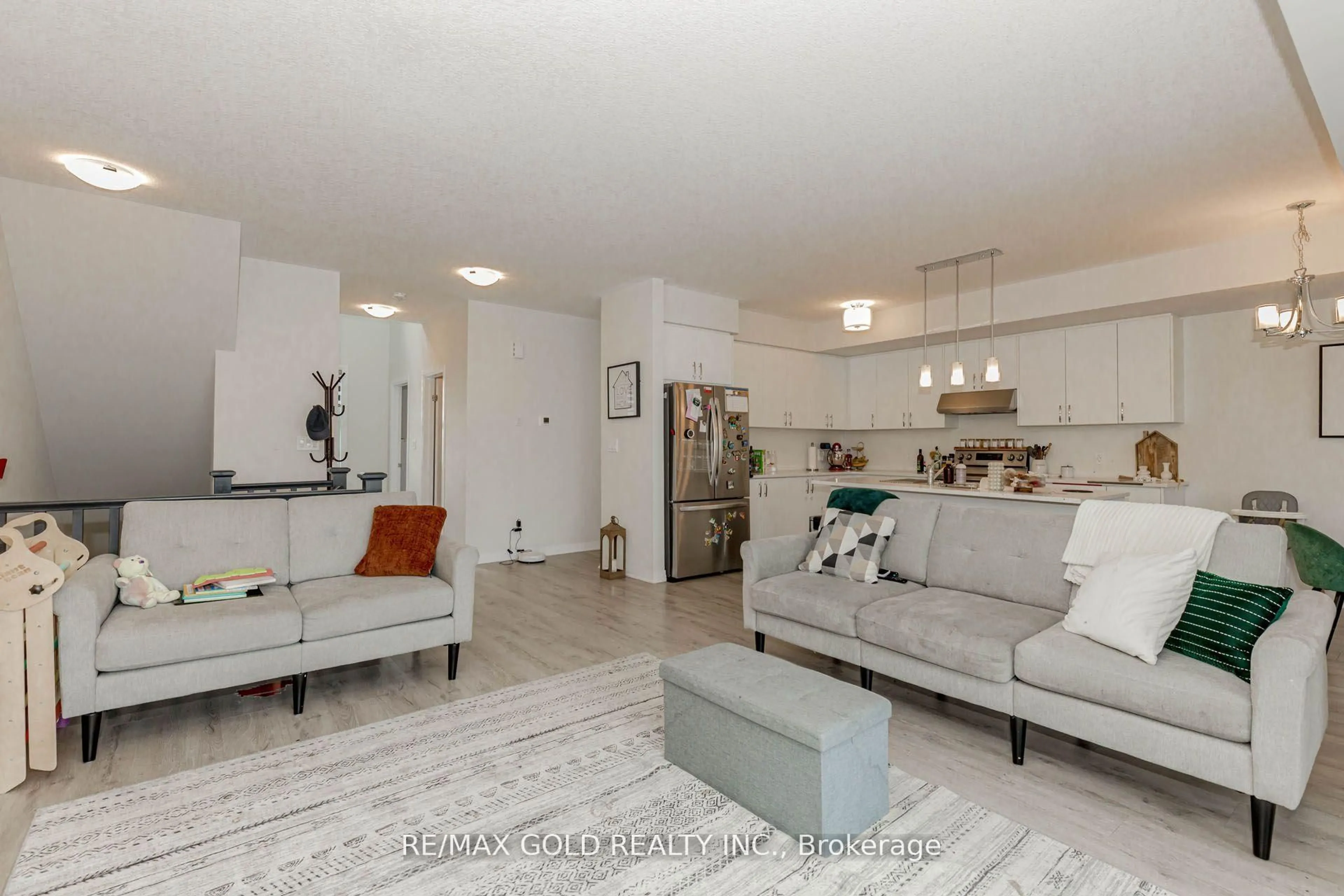Living room with furniture, unknown for 124 Seabrook Dr #3, Kitchener Ontario N2R 0R7