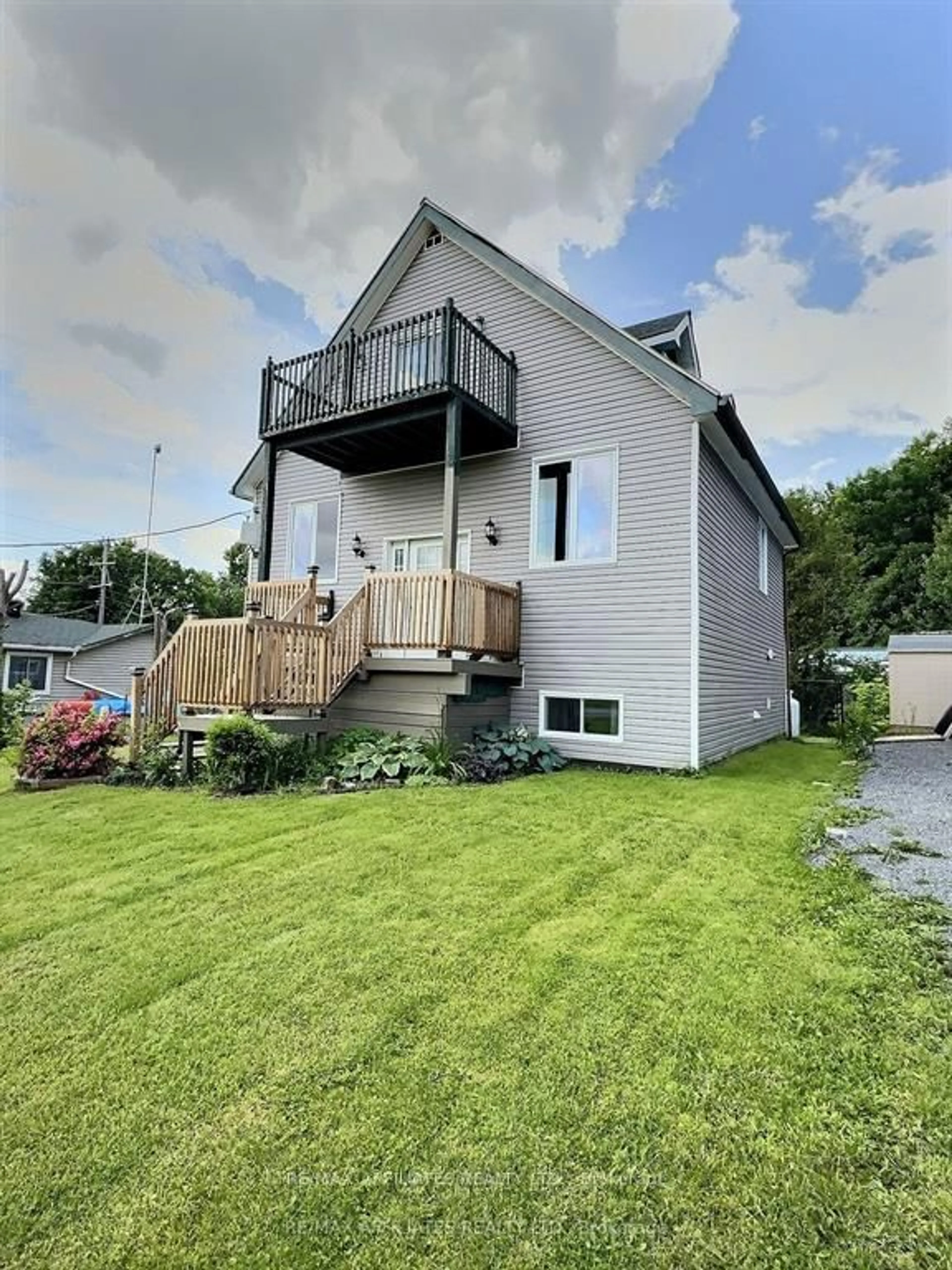 A pic from outside/outdoor area/front of a property/back of a property/a pic from drone, unknown for 861 Louis Ernest Rd, The Nation Ontario K0A 1M0