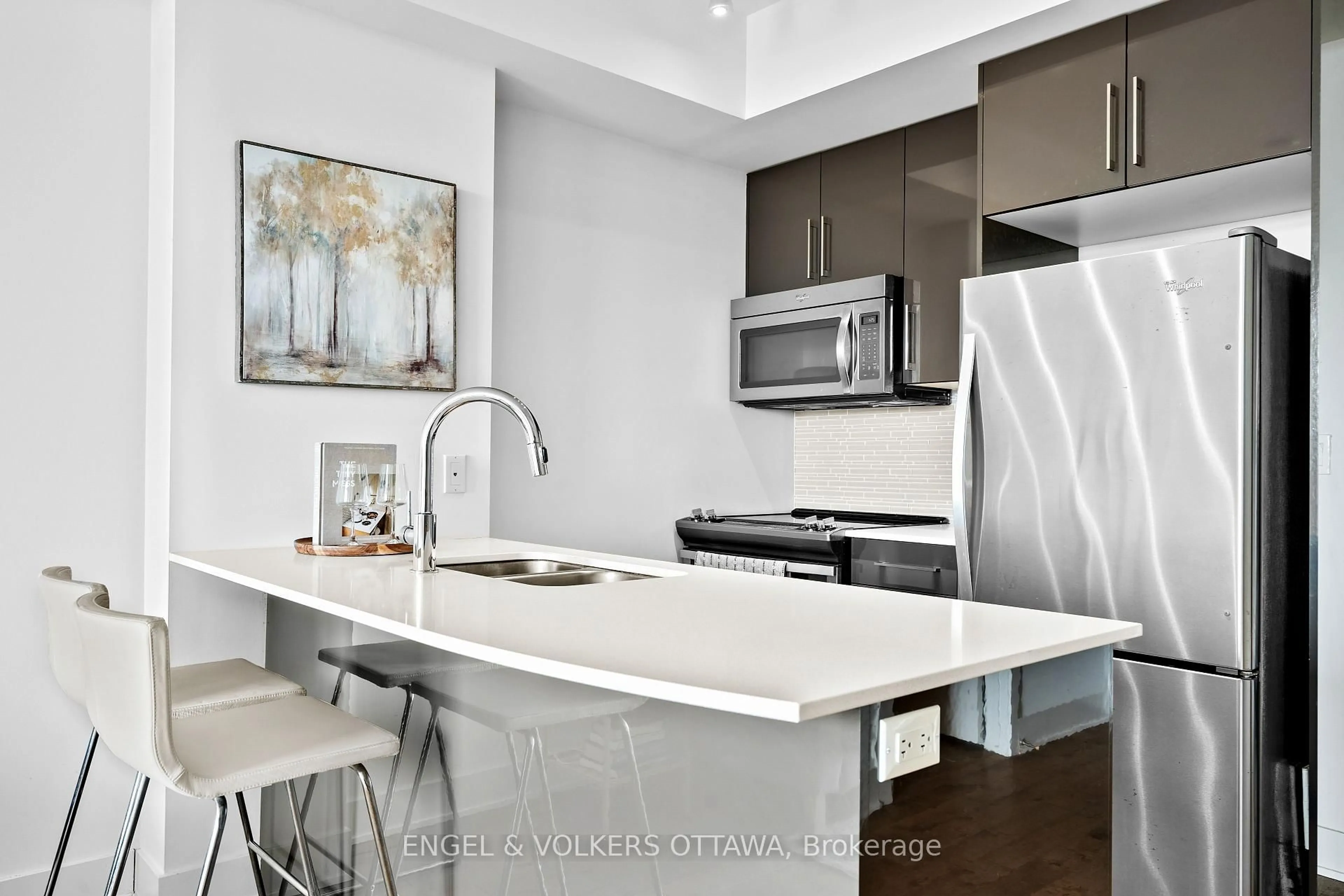 Open concept kitchen, unknown for 485 Richmond Rd #1209, Ottawa Ontario K2A 3W9