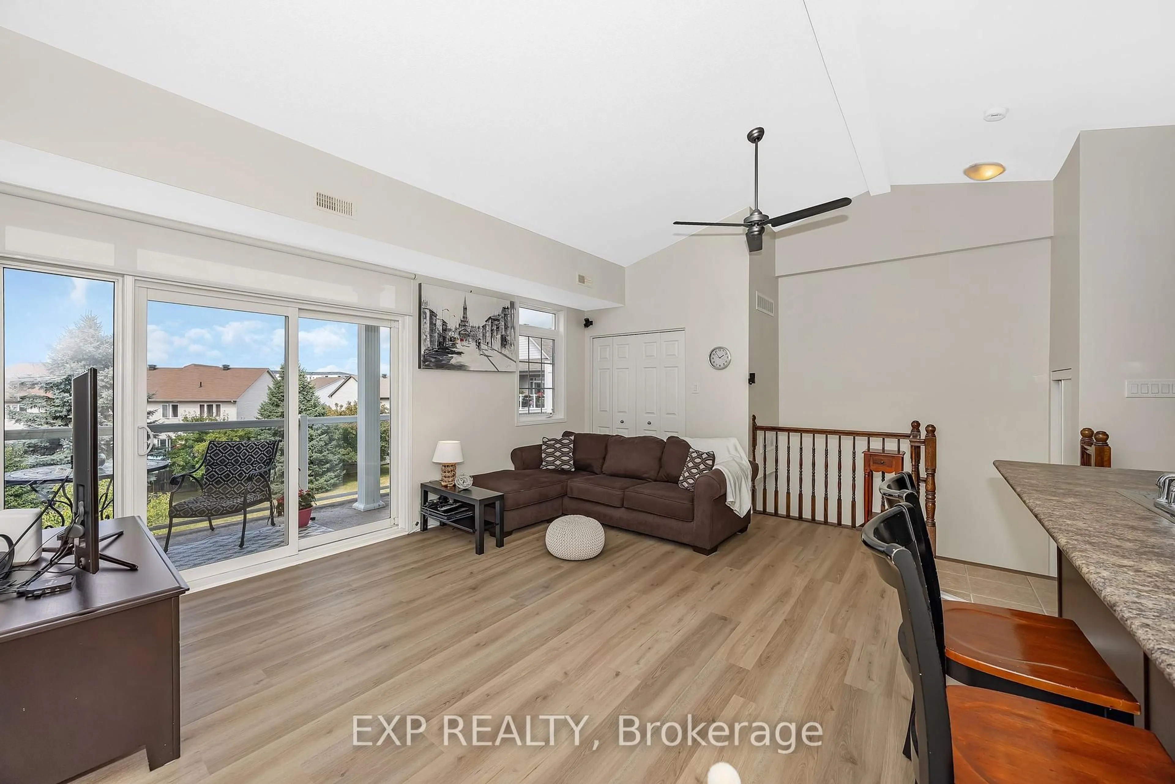 Unknown for 107 Artesa Private #L, Ottawa Ontario K2S 0J8
