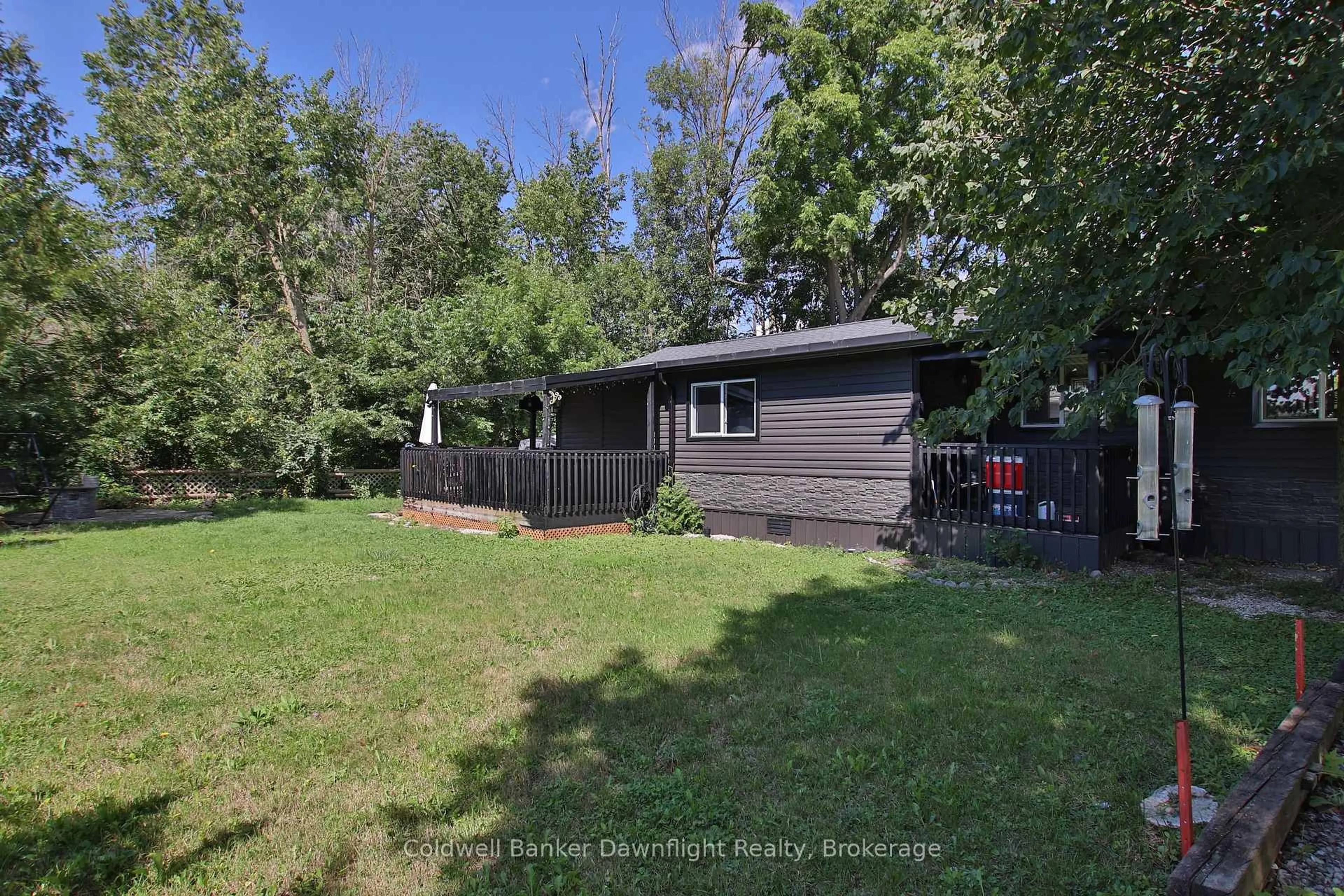 A pic from outside/outdoor area/front of a property/back of a property/a pic from drone, unknown for 75049 Hensall Rd #7 First Ave, Huron East Ontario N0K 1W0