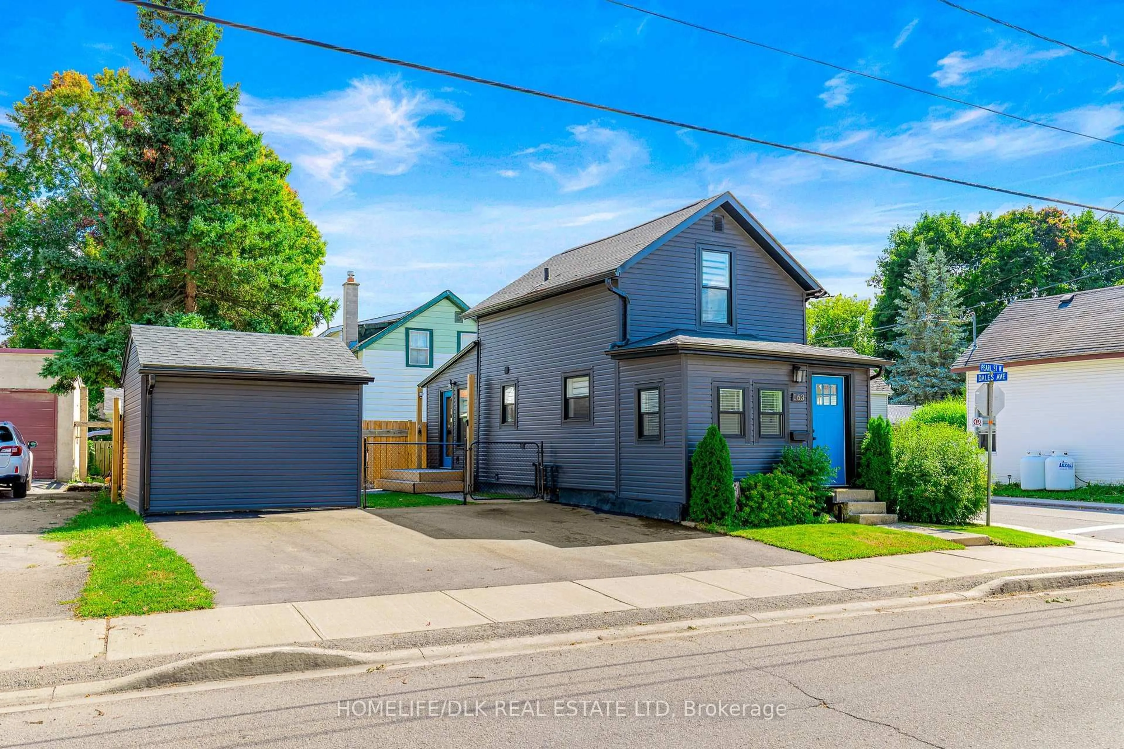 A pic from outside/outdoor area/front of a property/back of a property/a pic from drone, street for 163 Pearl St, Brockville Ontario K6V 4C7