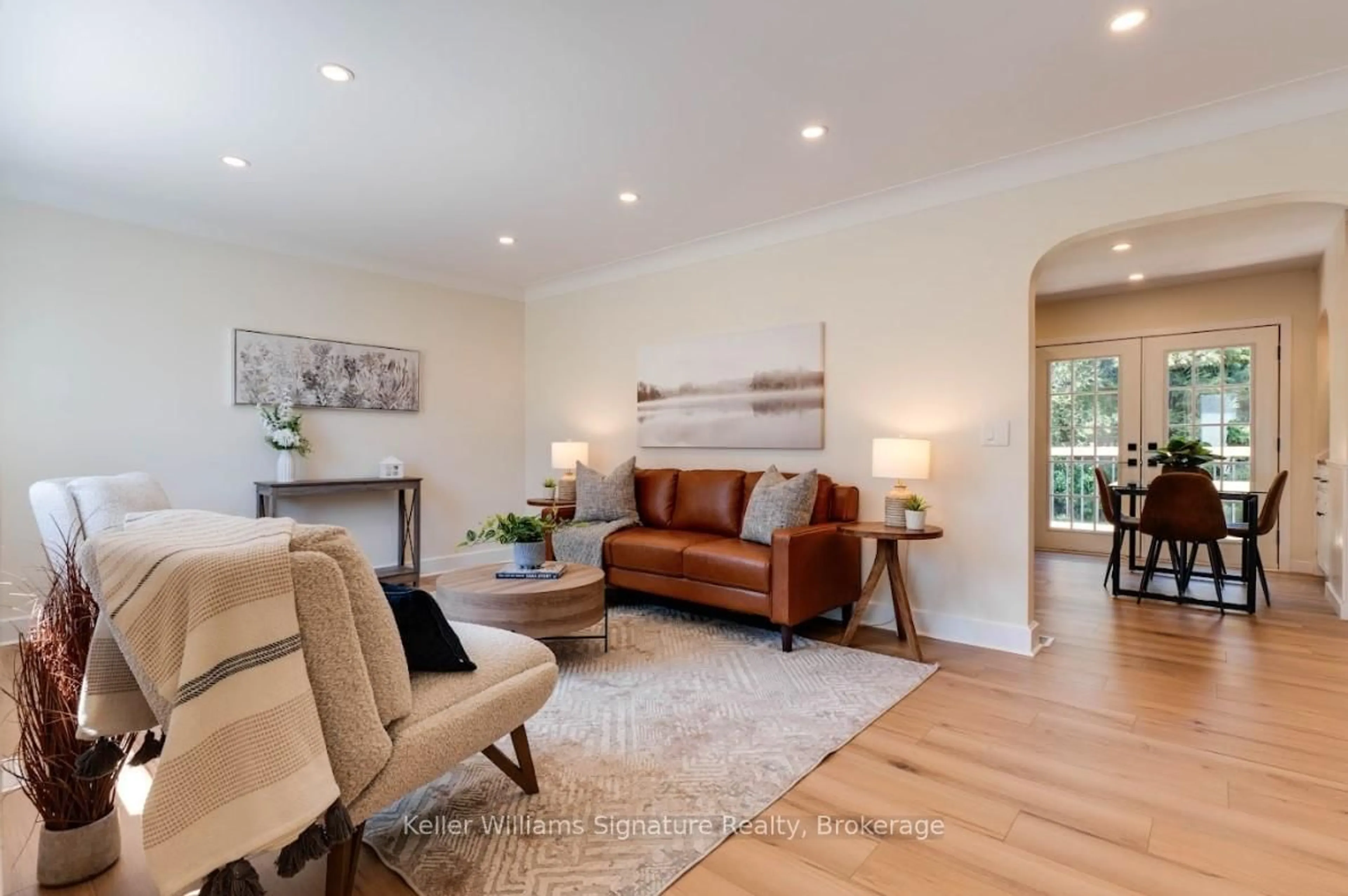 Living room with furniture, unknown for 44 Grove Cres, Brantford Ontario N3R 4Y6