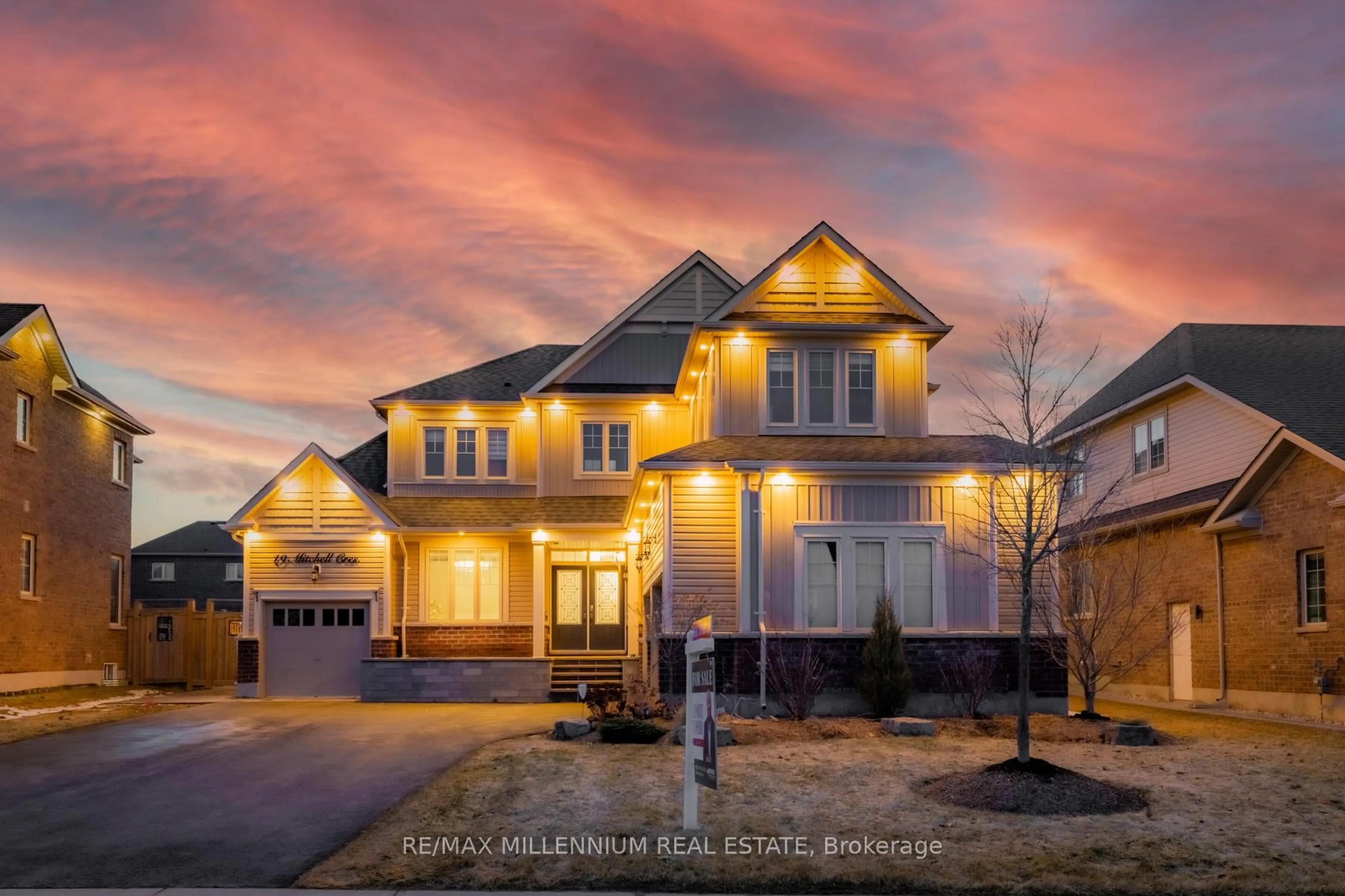 Home with brick exterior material, street for 19 Mitchell Cres, Mono Ontario L9W 2Z2