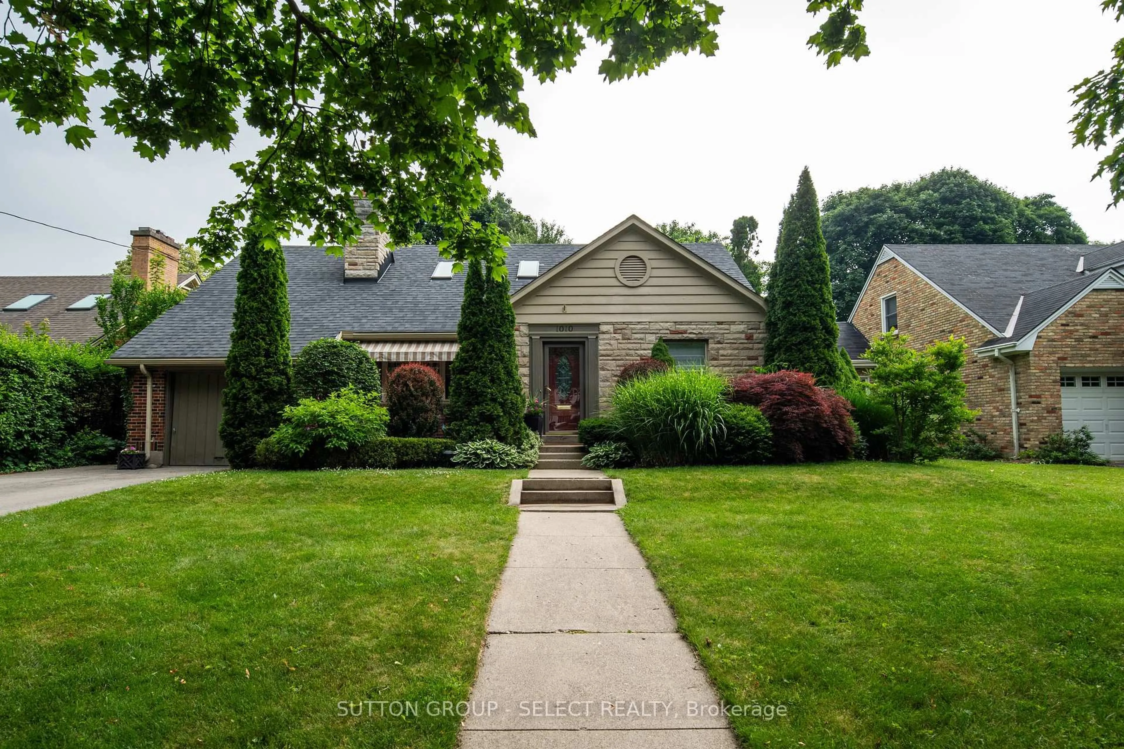Home with brick exterior material, street for 1010 HARRISON Ave, London East Ontario N5Y 2V2
