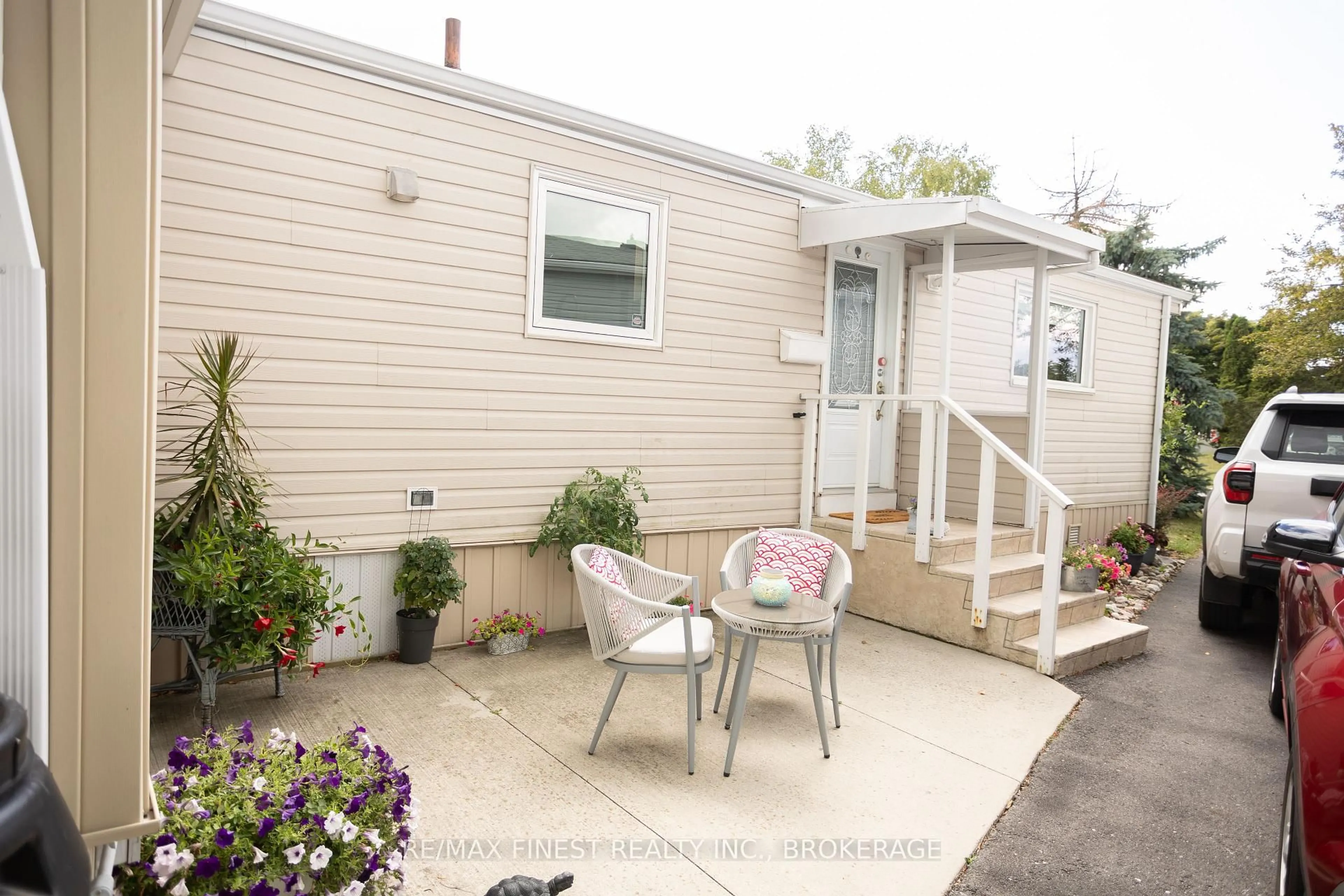Patio, street for 21 Powley Garden Dr, Kingston Ontario K7K 6A2