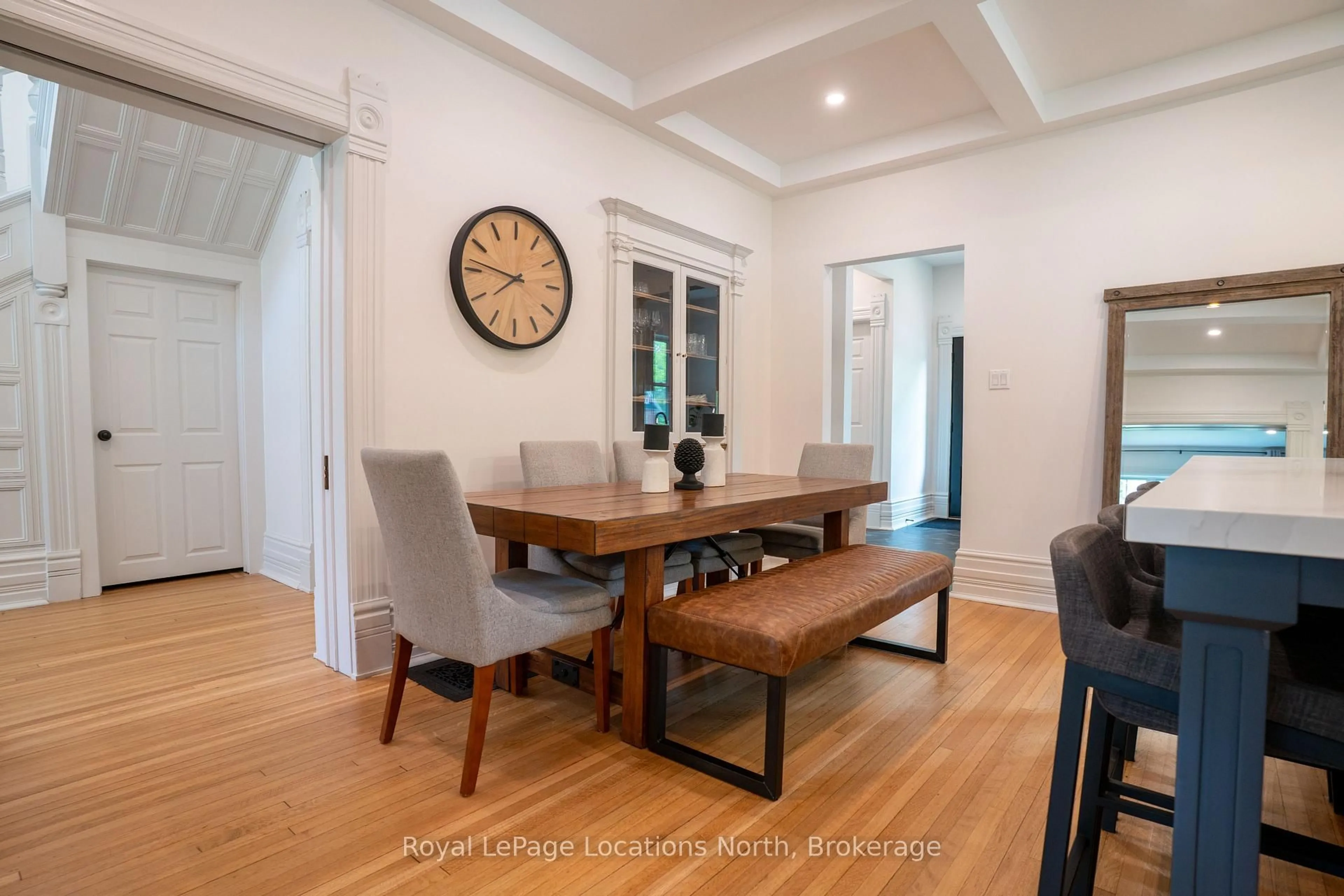 Dining room, wood/laminate floor for 163 Trowbridge St, Meaford Ontario N4L 1G3