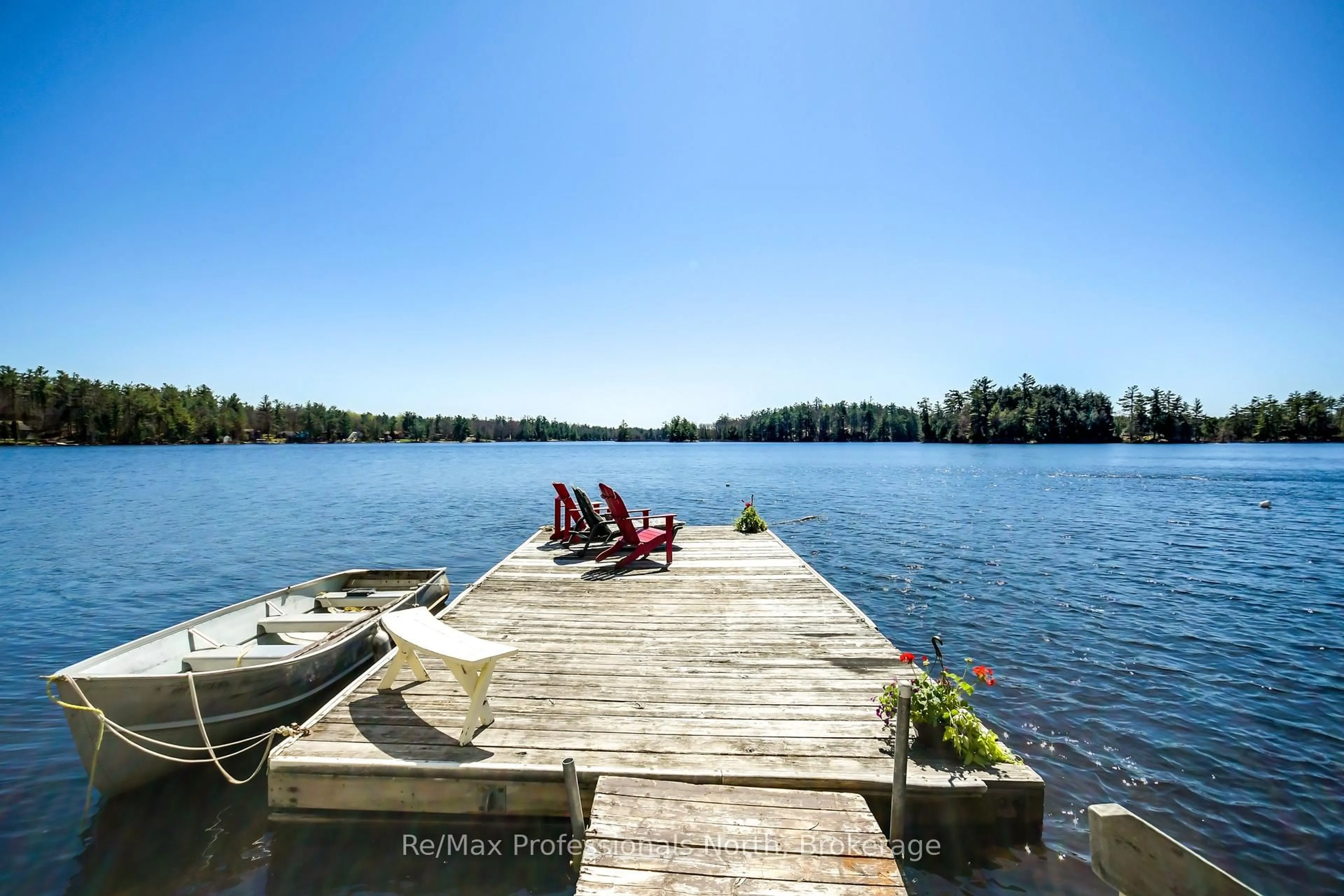 Patio, water/lake/river/ocean view for 1055 EVANSWOOD Dr, Gravenhurst Ontario P0E 1G0