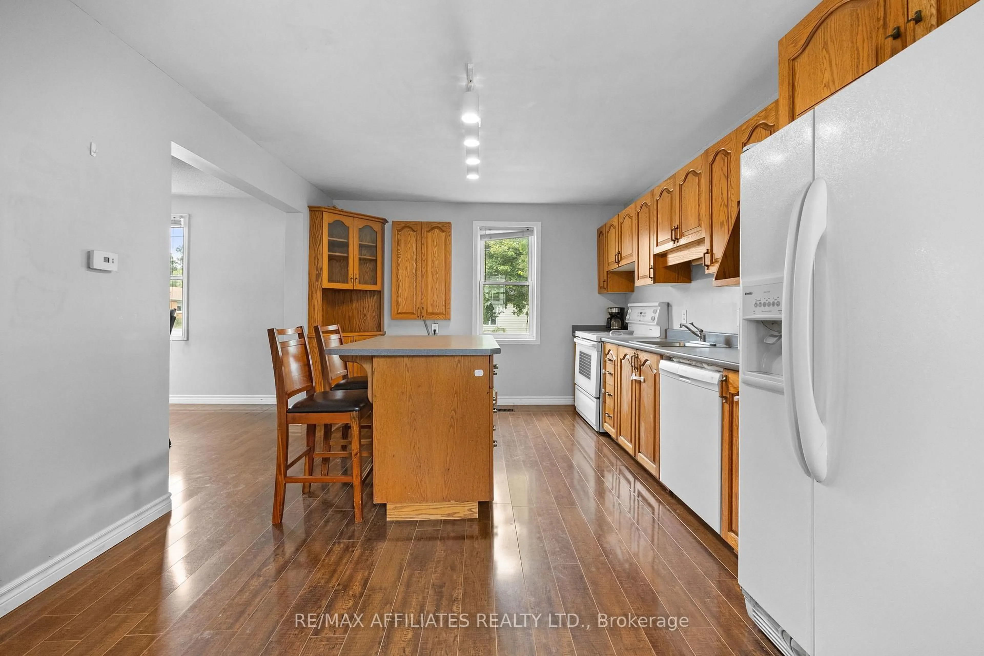 Open concept kitchen, unknown for 18 Cockburn St, Perth Ontario K7H 2A9