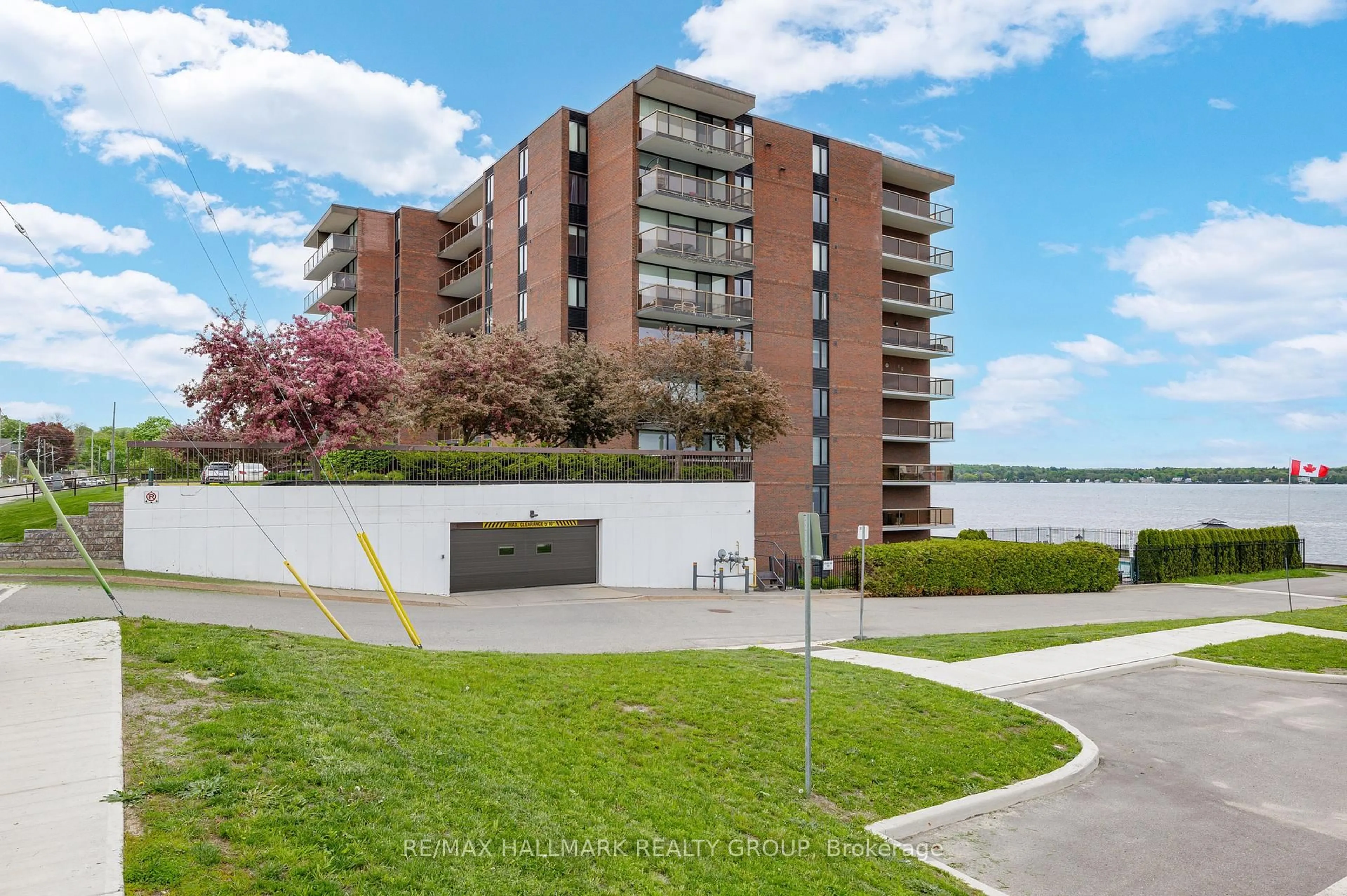 Patio, water/lake/river/ocean view for 55 WATER St #405, Brockville Ontario K6V 1A3