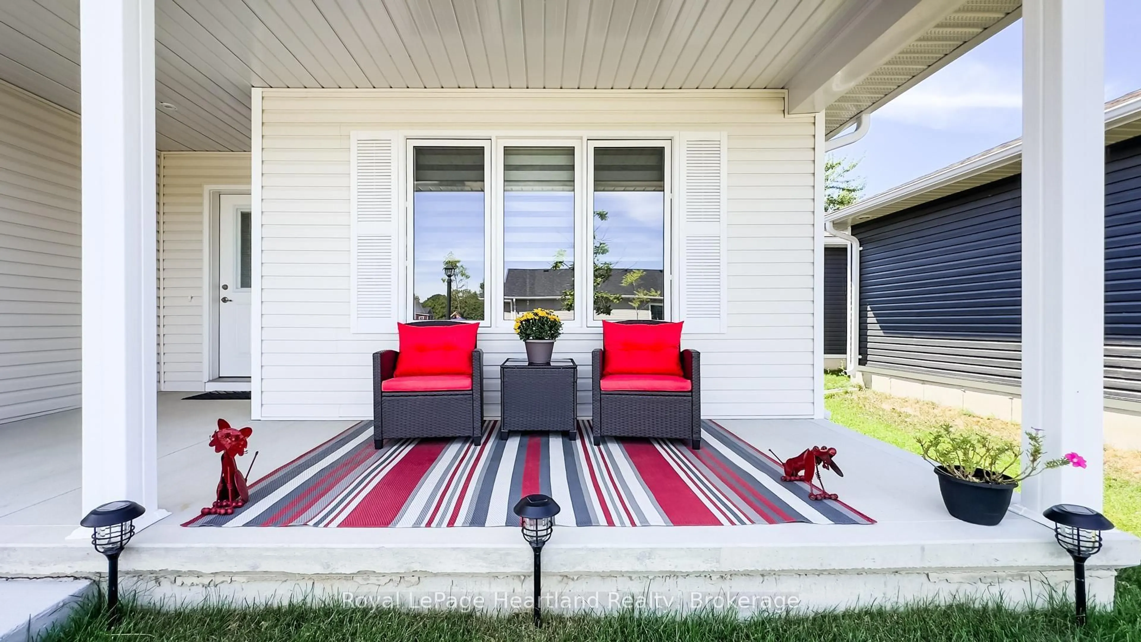 Patio, street for 263 LAKE BREEZE Dr, Ashfield-Colborne-Wawanosh Ontario N7A 0C6