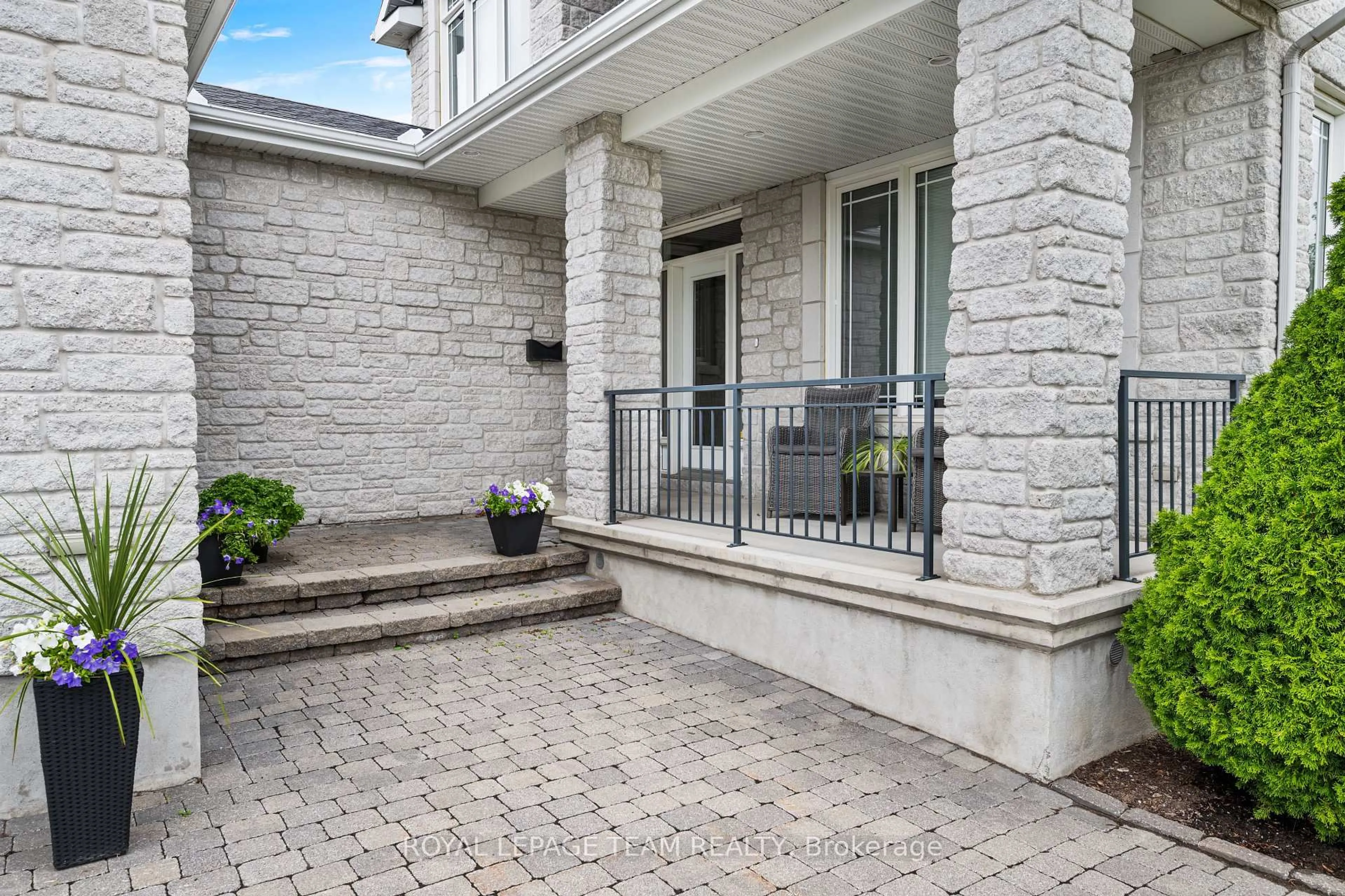 Unknown for 49 Savuto Way, Ottawa Ontario K2G 2T2