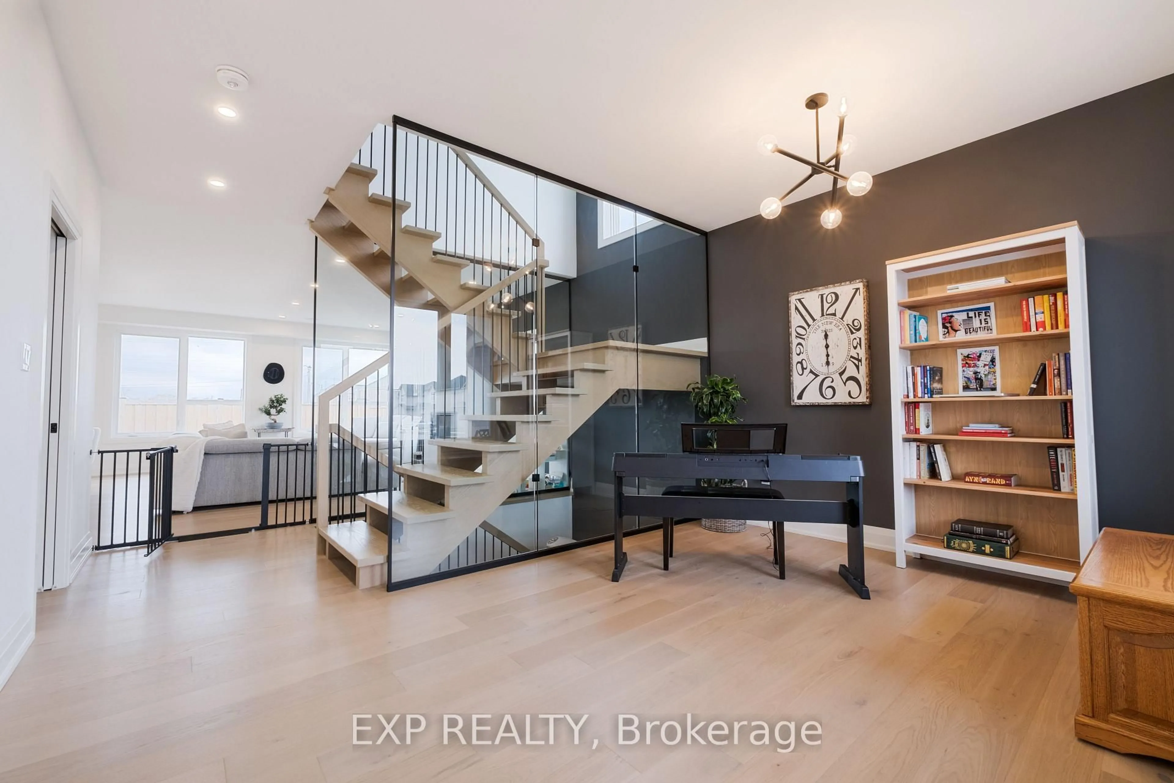 Indoor entryway for 81 Homestead Way, Thorold Ontario L2V 0J8