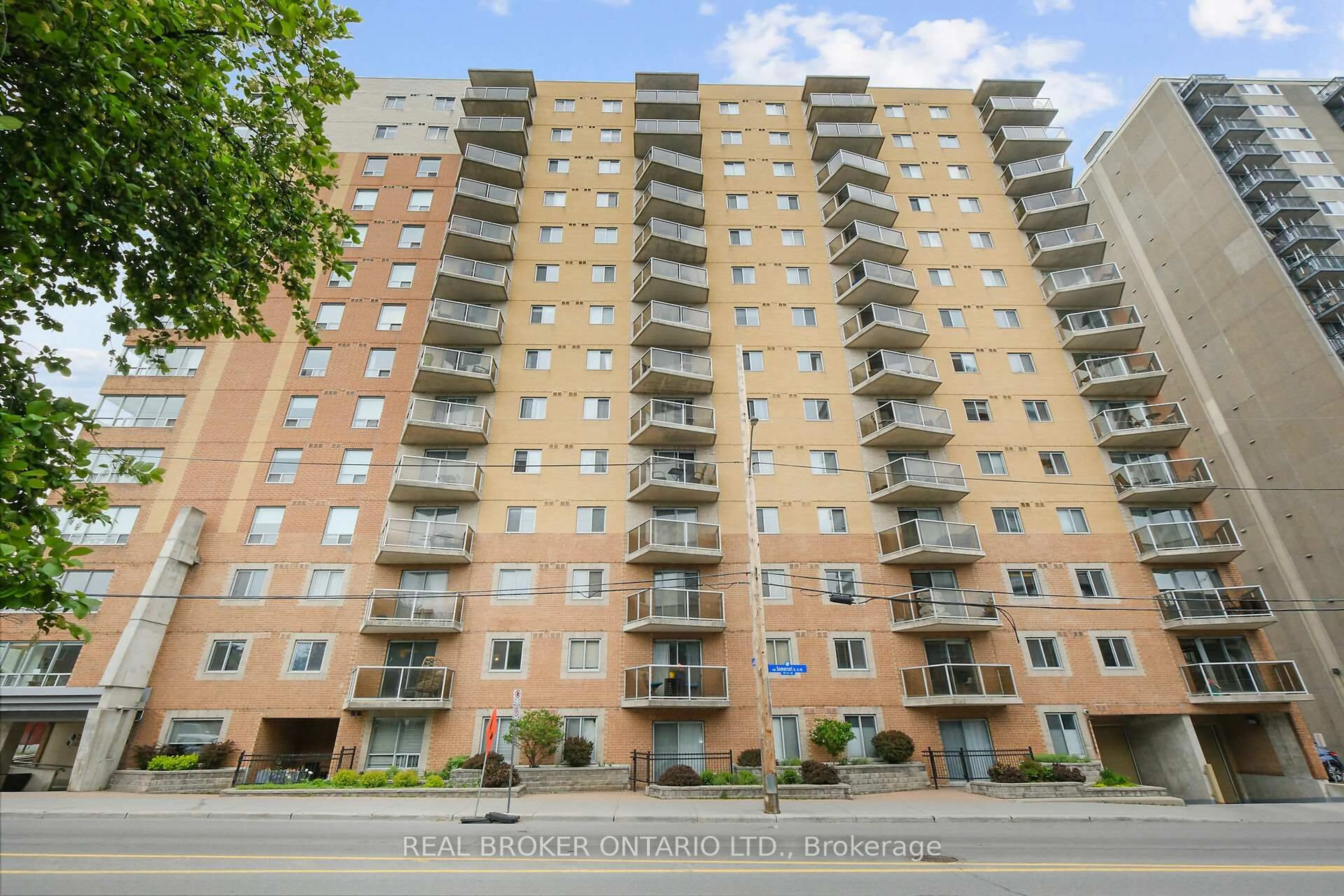 Unknown for 429 Somerset St #306, Ottawa Ontario K2P 2P5