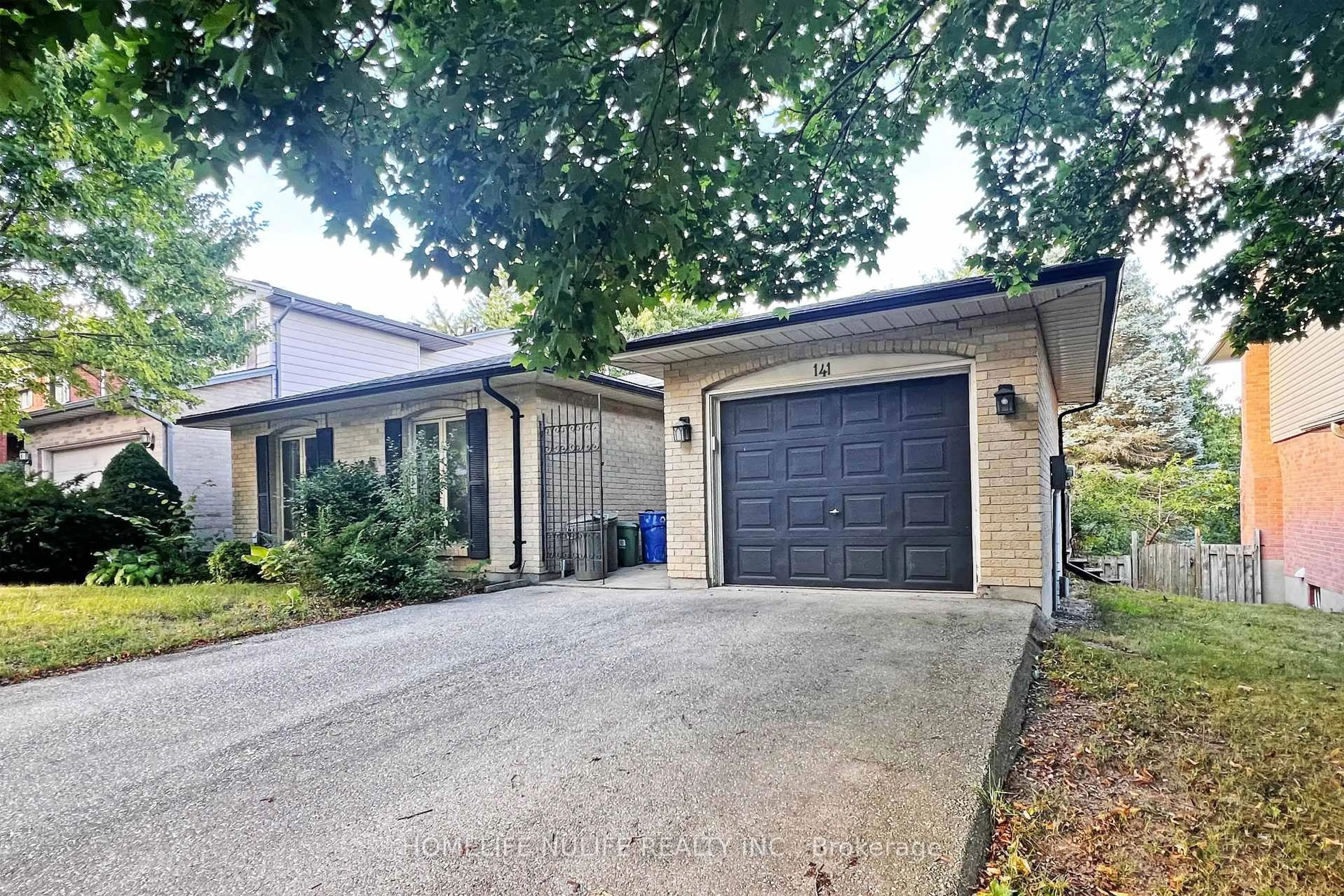 Unknown for 141 Castlegrove Blvd, London North Ontario N6G 3T3