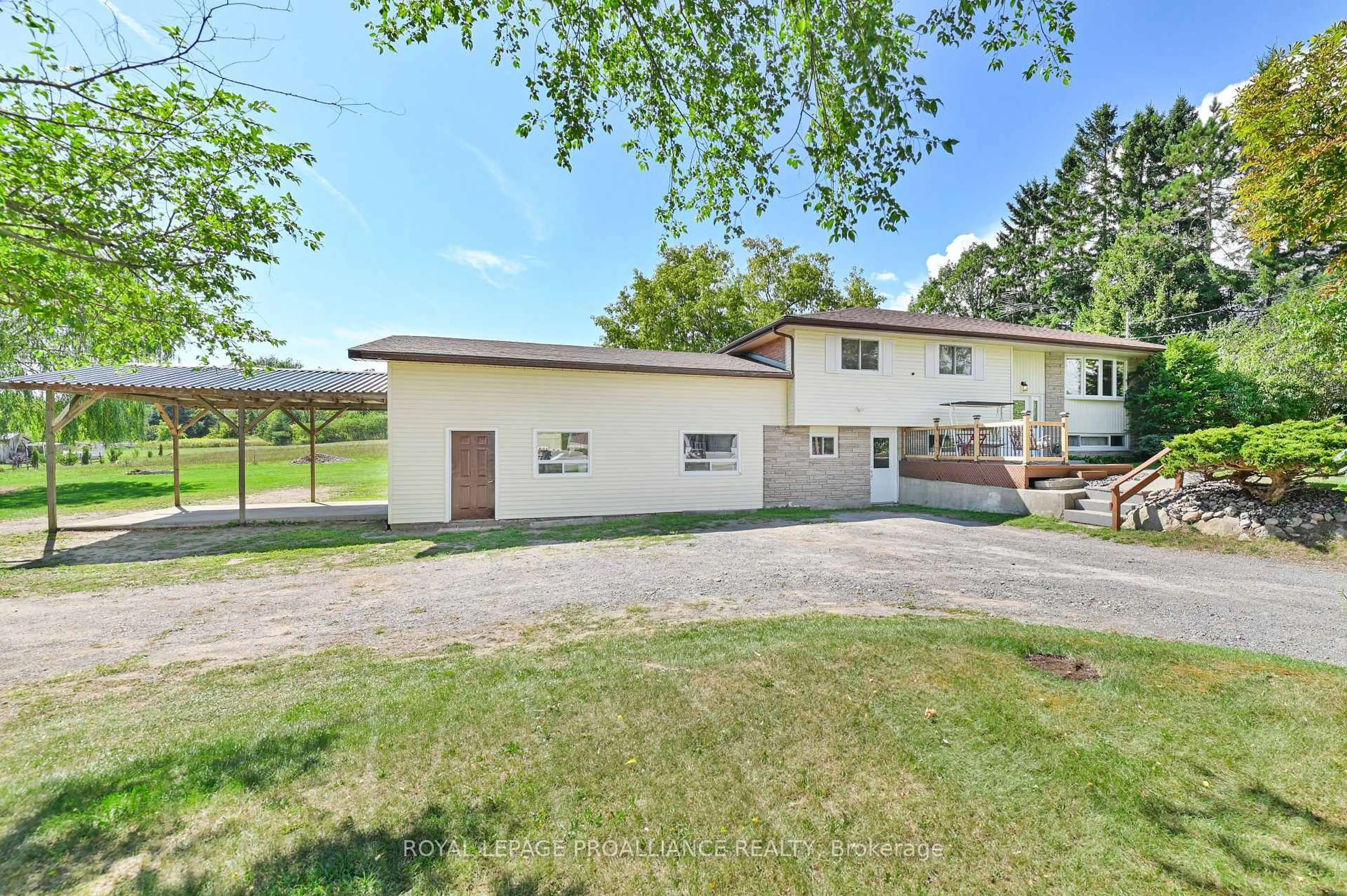 A pic from outside/outdoor area/front of a property/back of a property/a pic from drone, unknown for 122 Lisgar St, Brighton Ontario K0K 1H0
