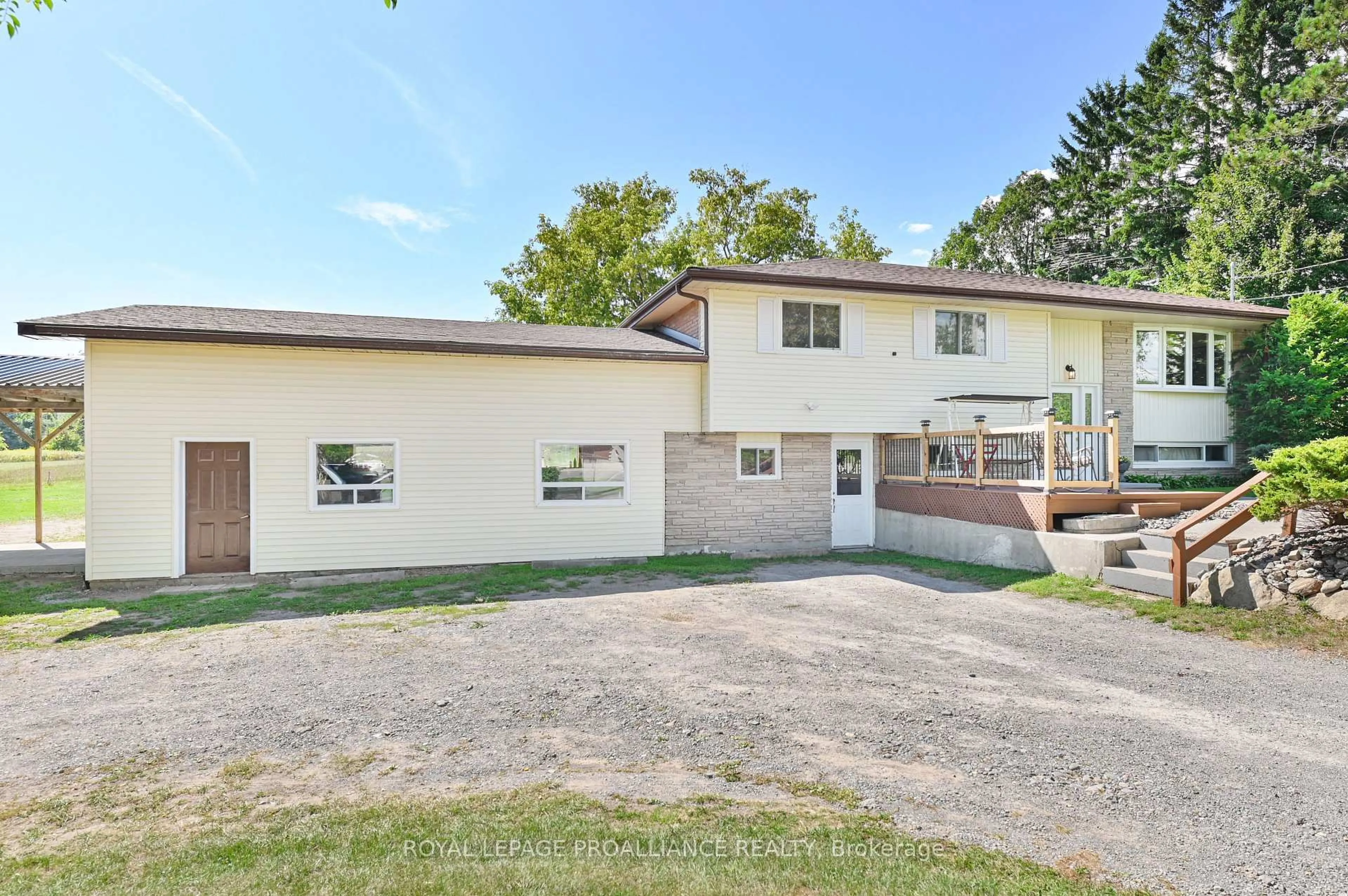 A pic from outside/outdoor area/front of a property/back of a property/a pic from drone, street for 122 Lisgar St, Brighton Ontario K0K 1H0