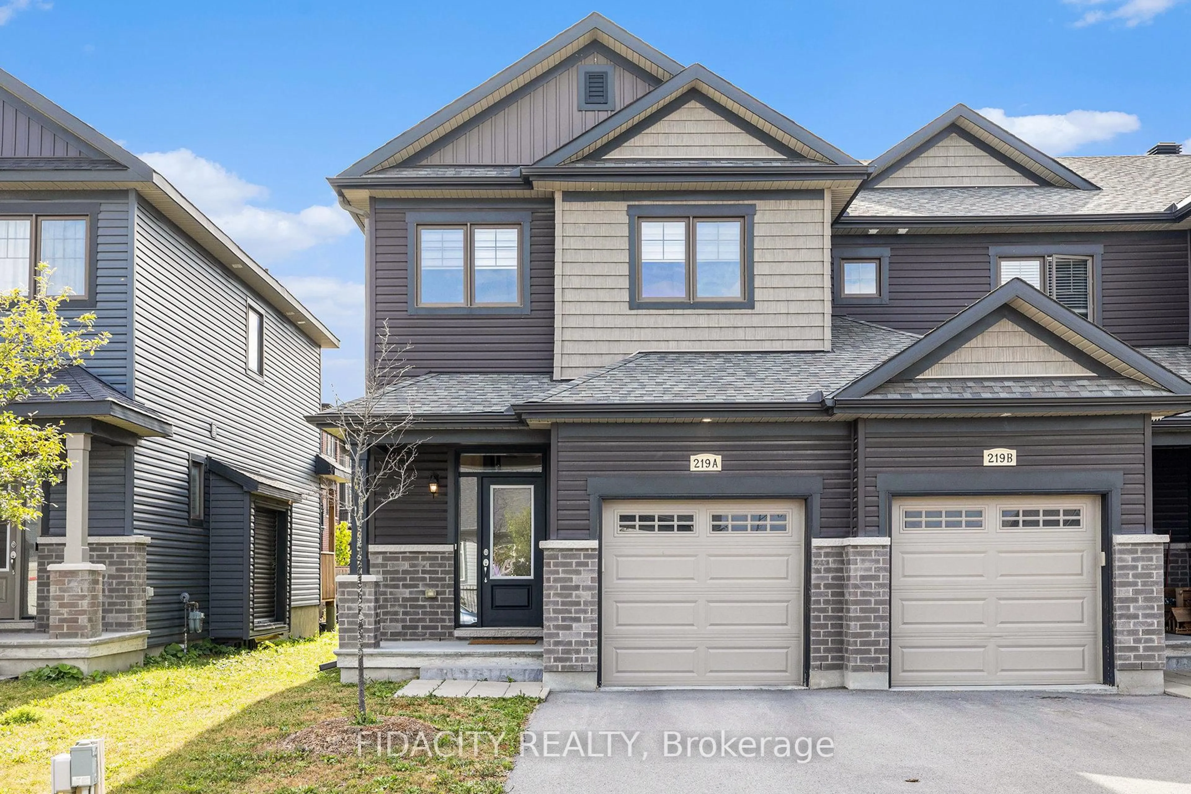 Unknown for 219A Shinny Ave, Ottawa Ontario K2V 0E9