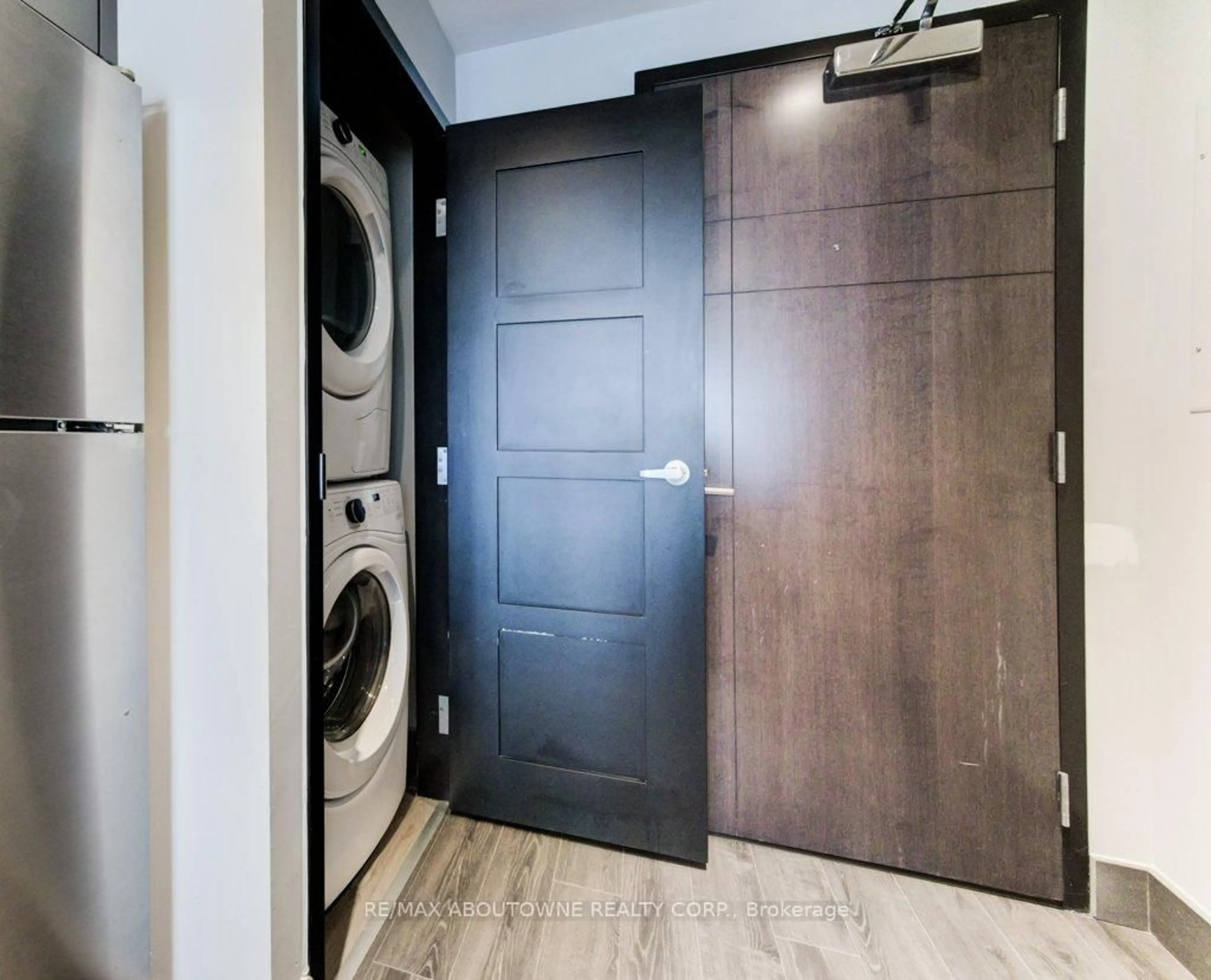 Indoor entryway for 330 Phillip St #S-1403, Waterloo Ontario N2L 3W9