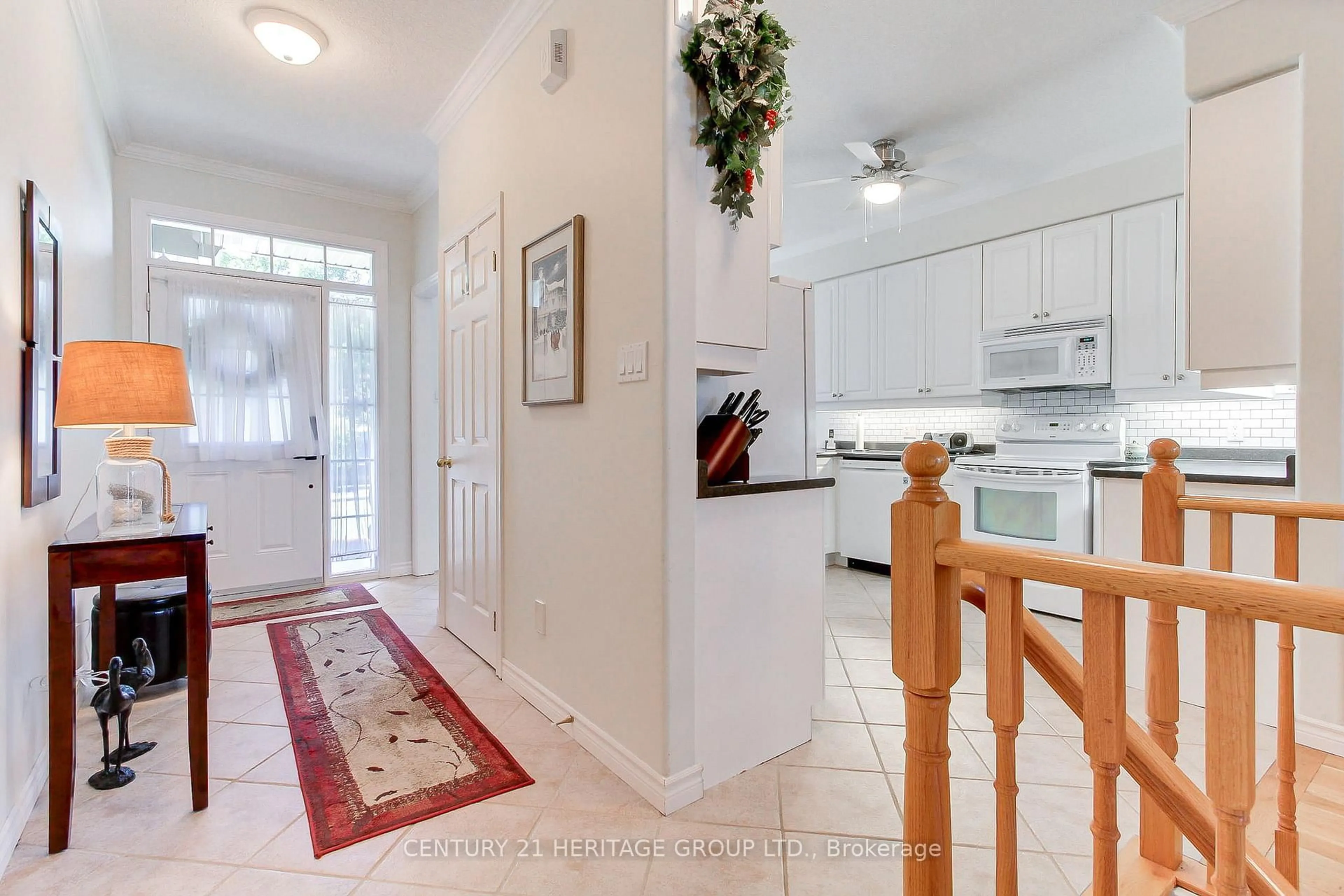 Indoor entryway for 174 Lindsay St #28j, Kawartha Lakes Ontario K9V 0A3