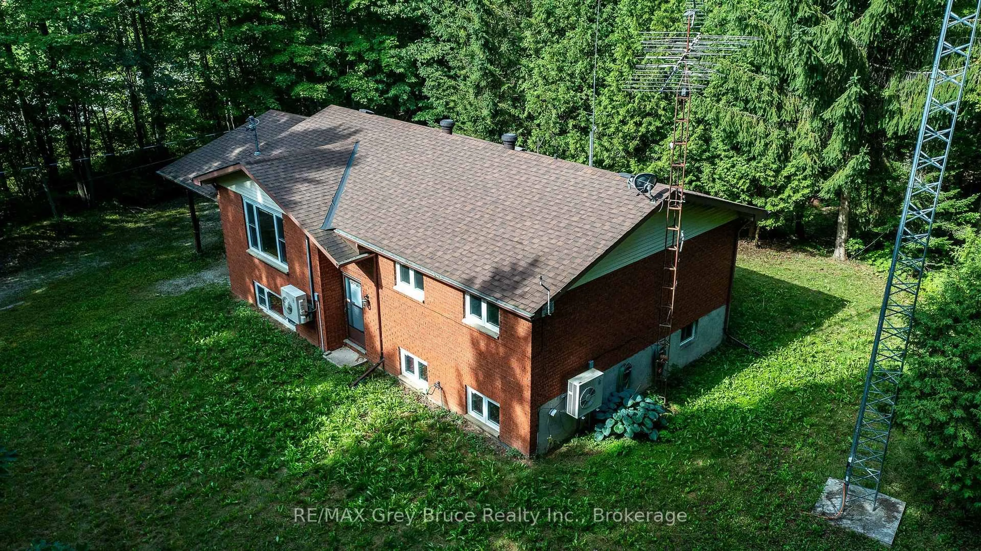 A pic from outside/outdoor area/front of a property/back of a property/a pic from drone, unknown for 103777 Grey Road 18 Rd, Meaford Ontario N4K 5N8