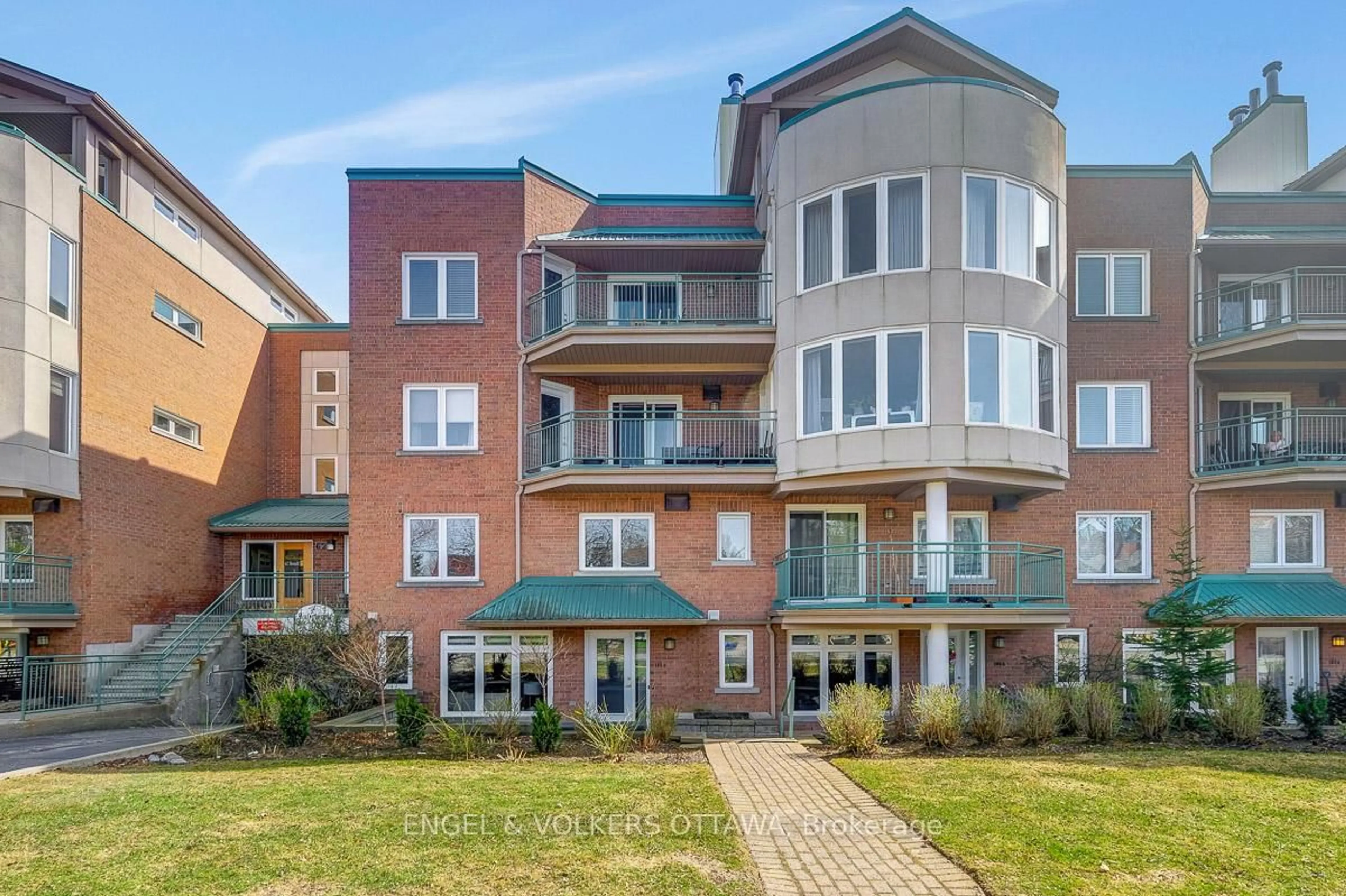 Home with brick exterior material, unknown for 62 Donald St #105A, Ottawa Ontario K1K 1N2