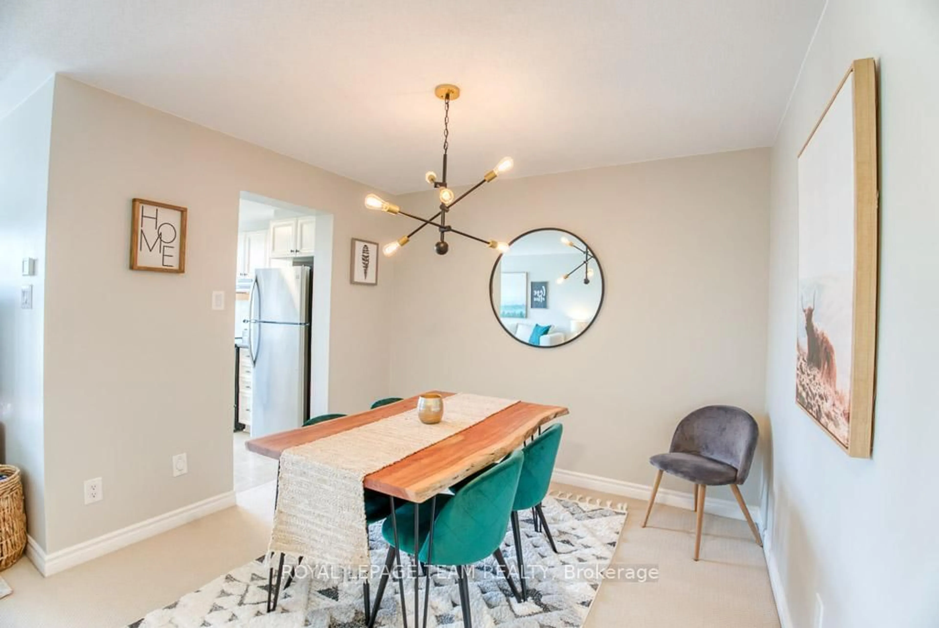 Dining room, unknown for 292 Forestbrook St, Kanata Ontario K2K 0B9