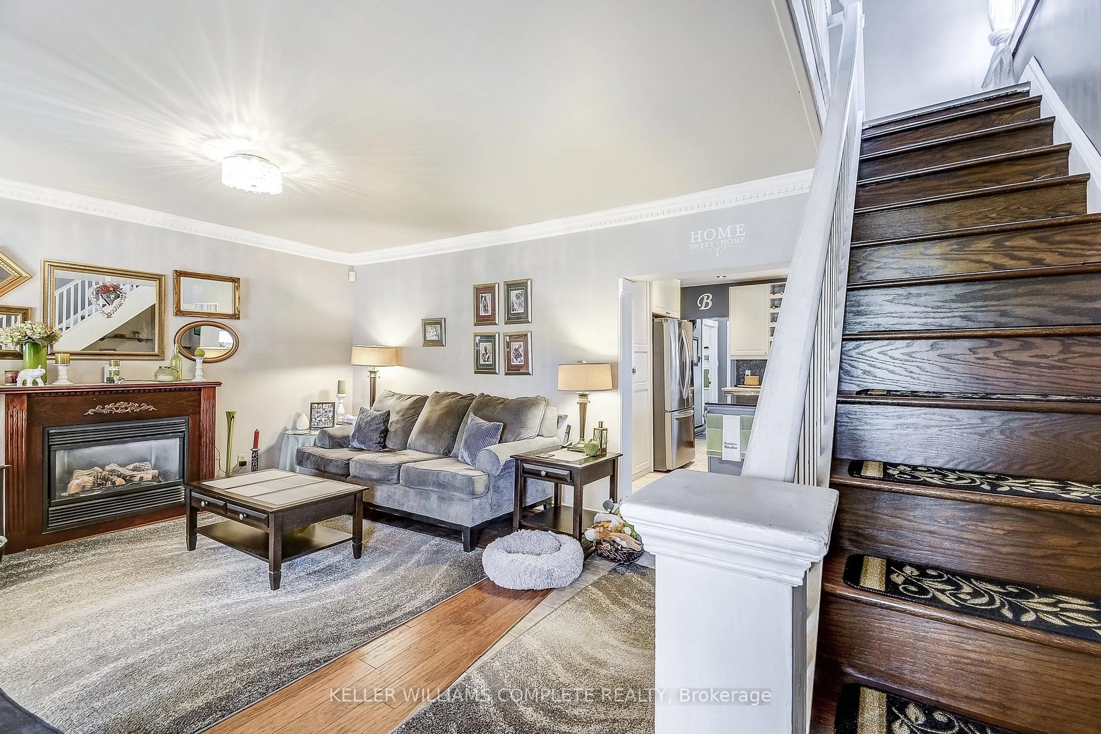 Living room with furniture, unknown for 344 PHIPPS St, Fort Erie Ontario L2A 2V8