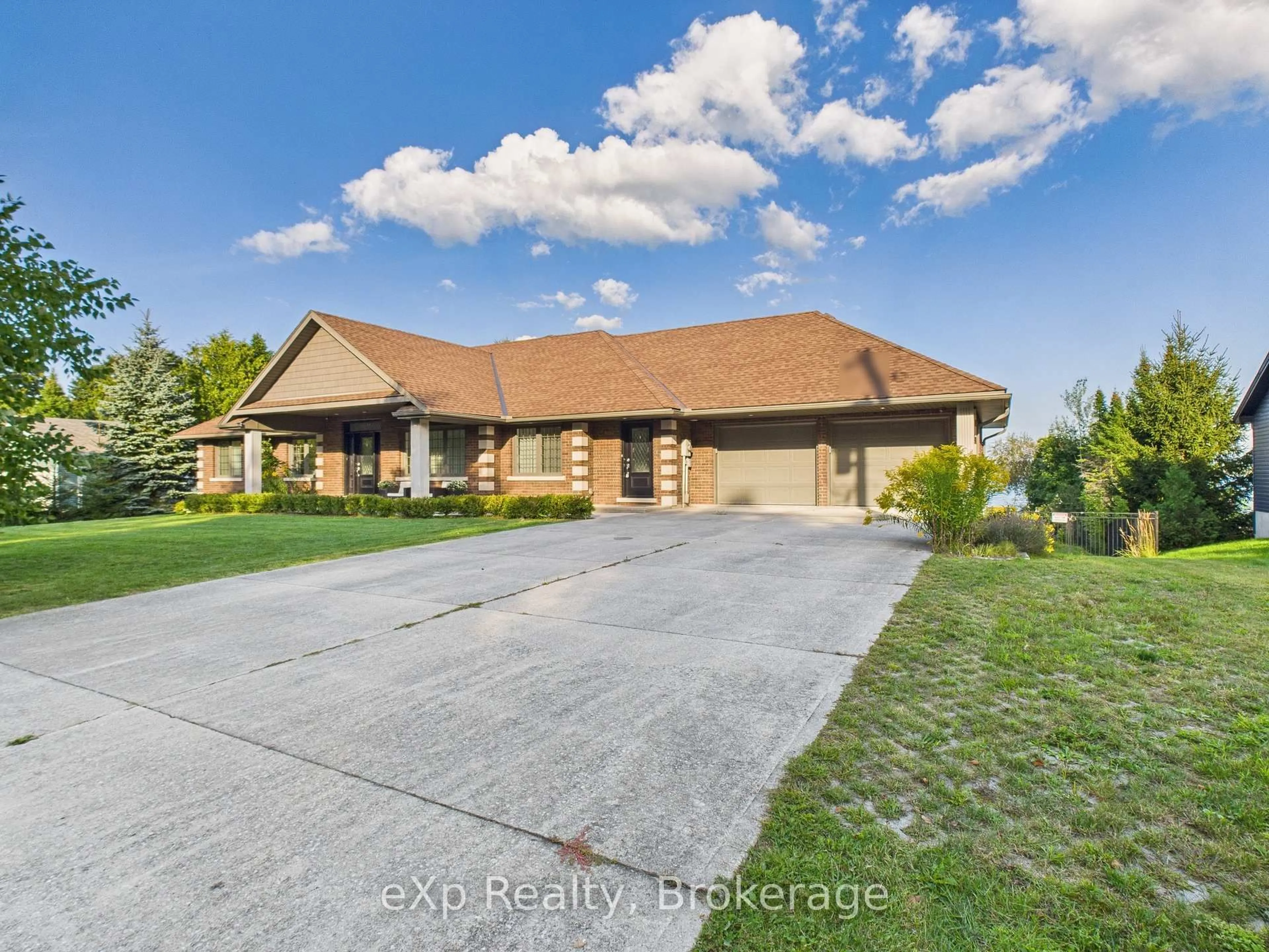 A pic from outside/outdoor area/front of a property/back of a property/a pic from drone, street for 197 Balmy Beach Rd, Georgian Bluffs Ontario N4K 5N4
