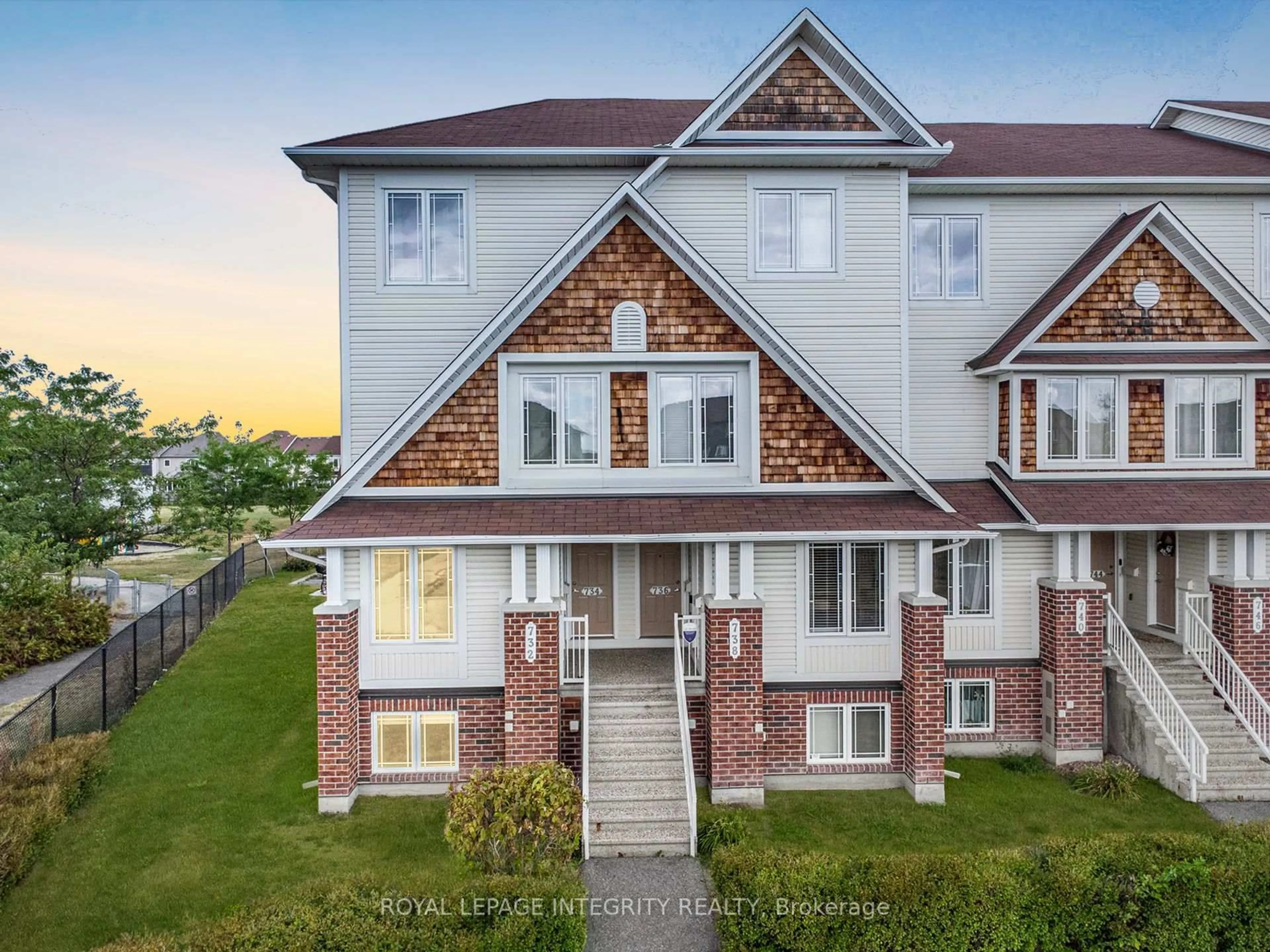 Home with brick exterior material, unknown for 732 Lakeridge Dr #72, Ottawa Ontario K4A 0N5