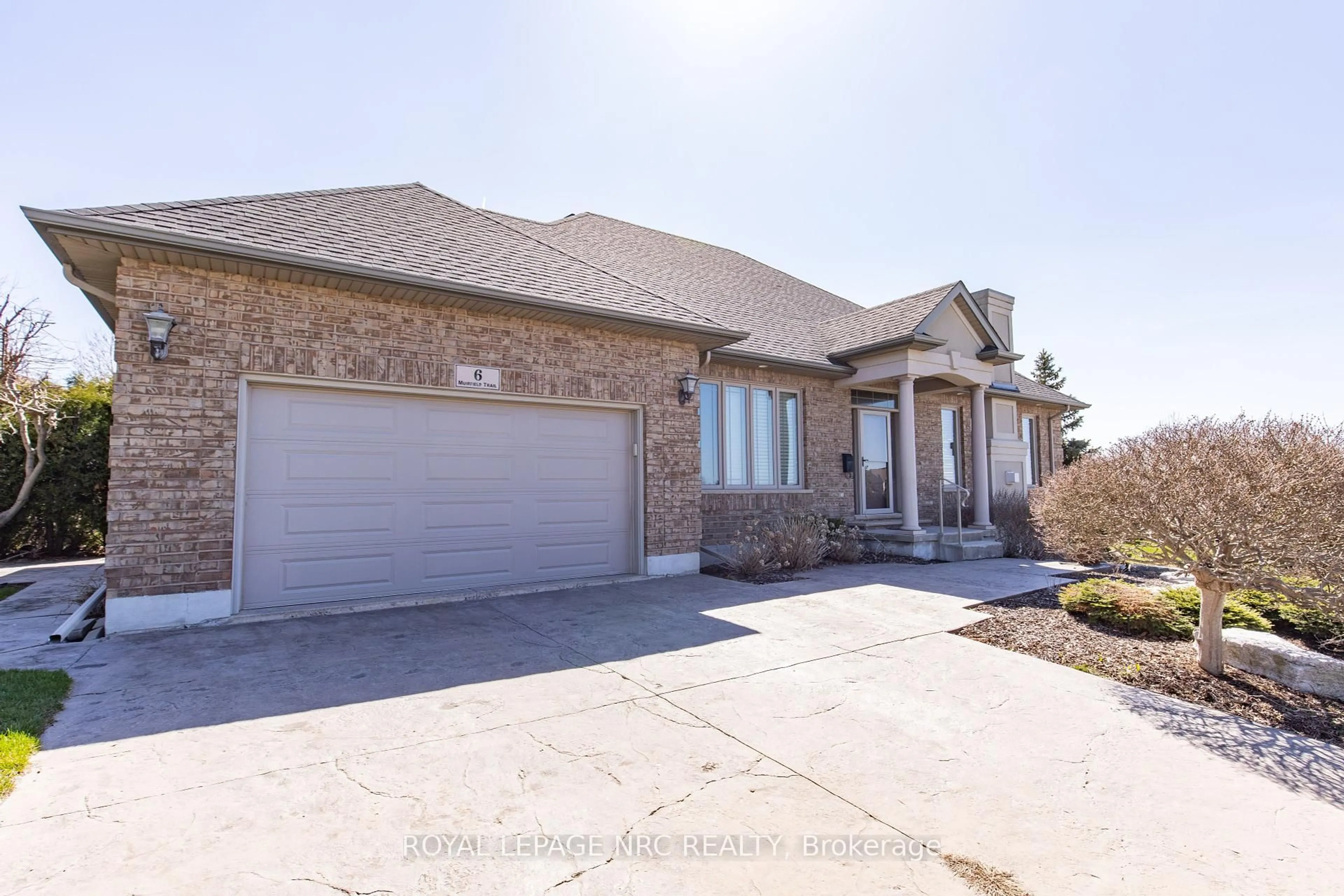 Home with brick exterior material, street for 6 Muirfield Tr, Welland Ontario L3B 6G7