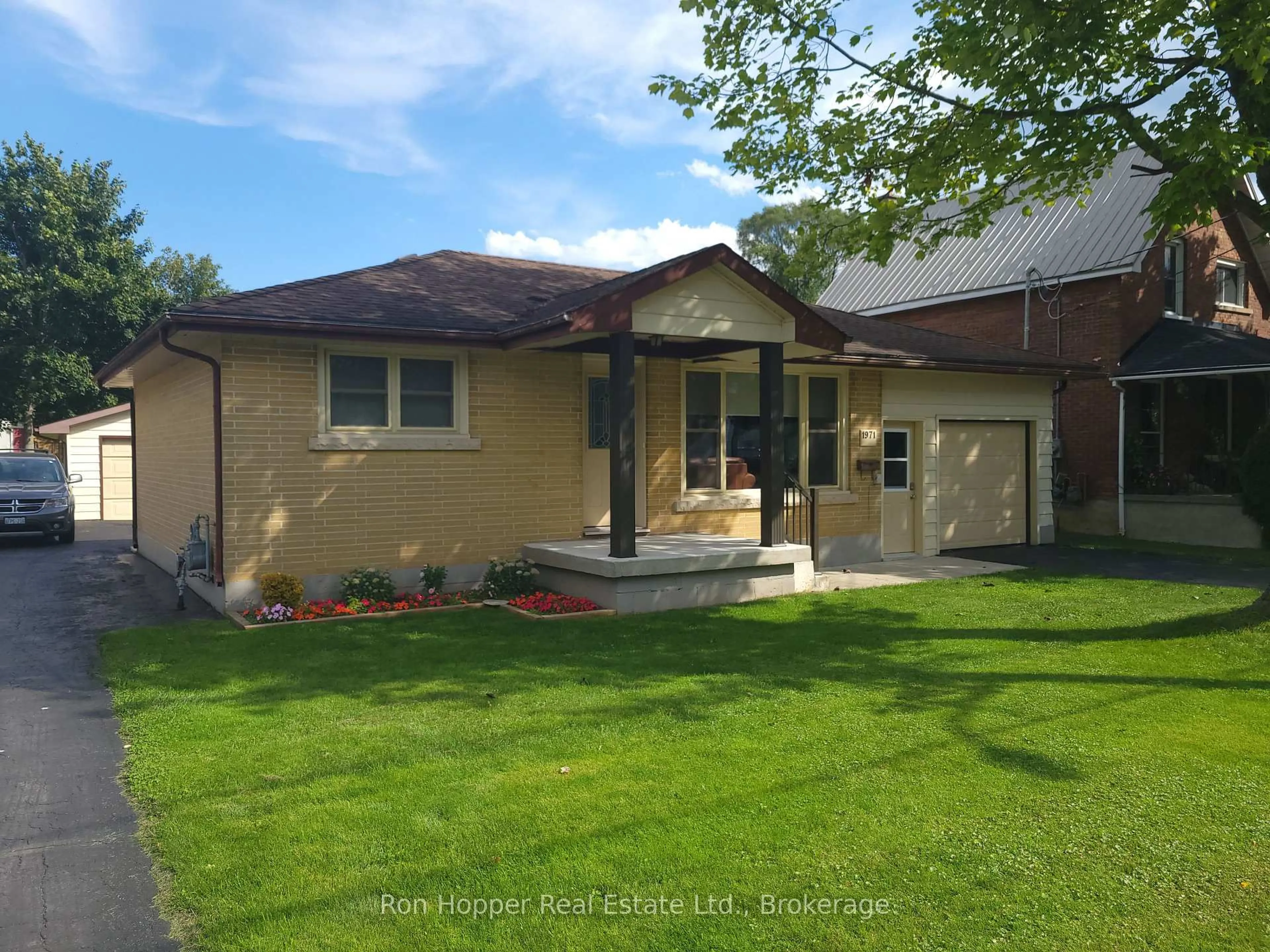 Unknown for 1971 6th Ave, Owen Sound Ontario N4K 2W4