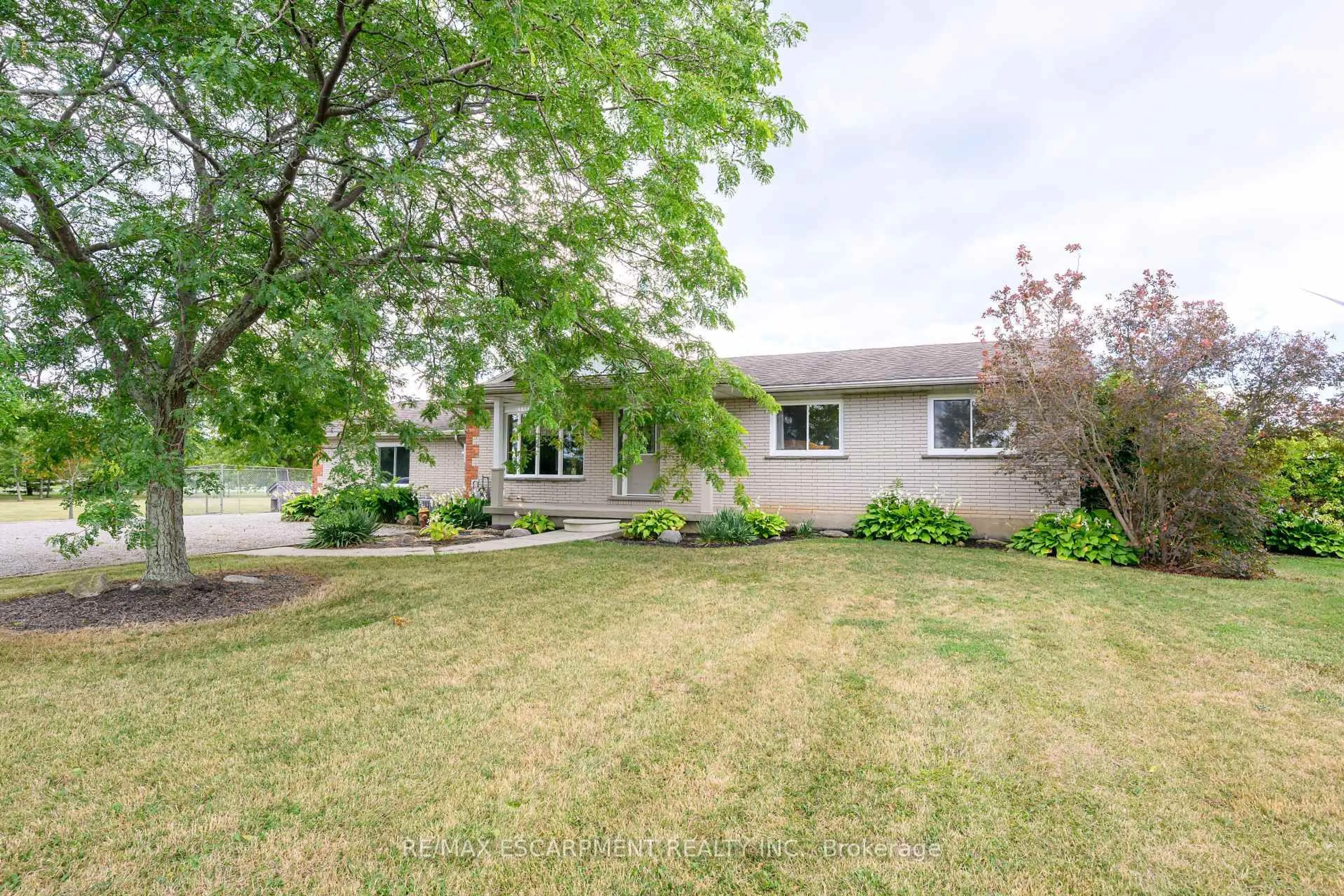 A pic from outside/outdoor area/front of a property/back of a property/a pic from drone, street for 6002 RAINHAM Rd, Haldimand Ontario N1A 2W8