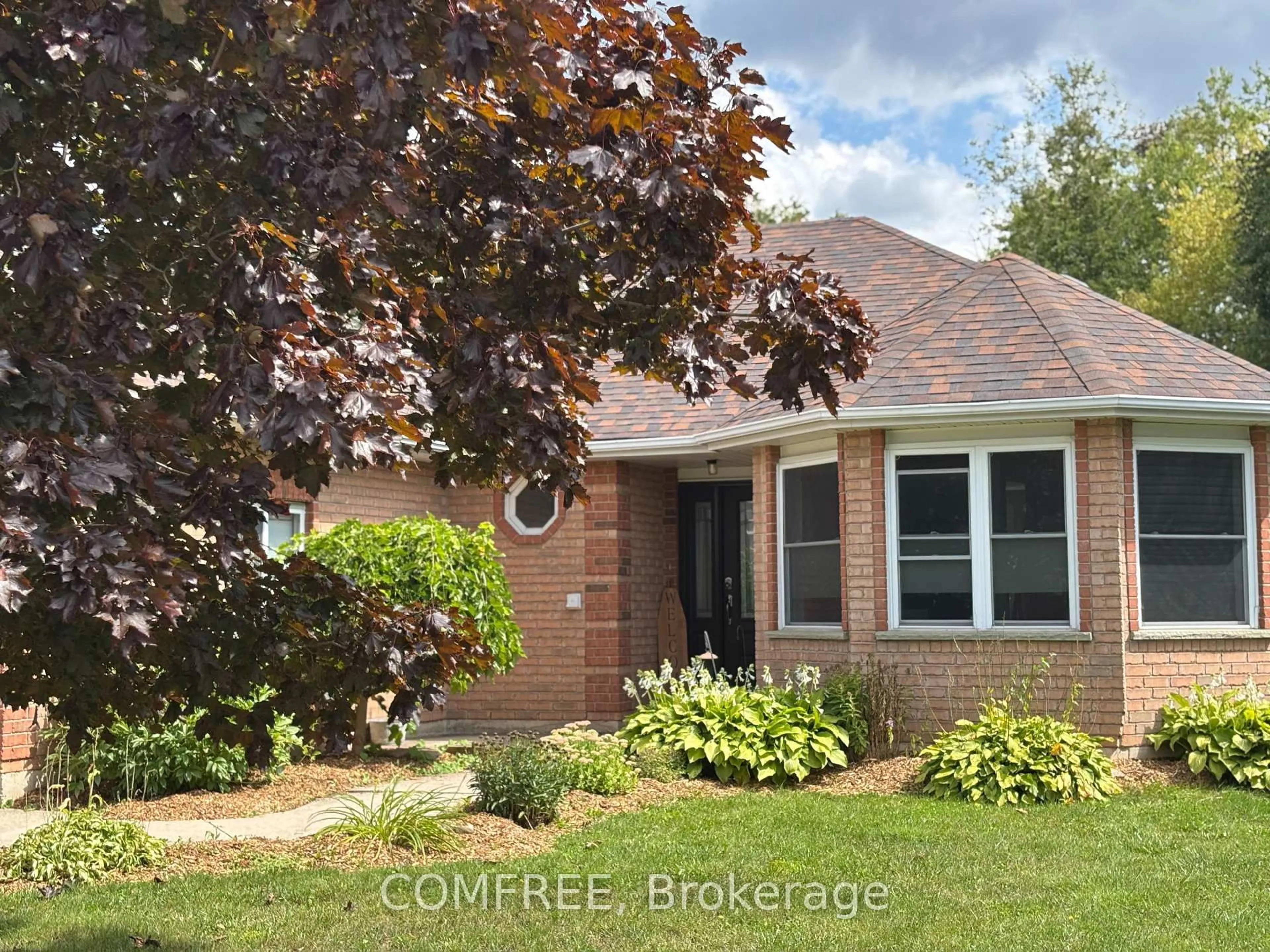 Home with brick exterior material, street for 25 Mcgregor Crt, Southgate Ontario N0C 1B0